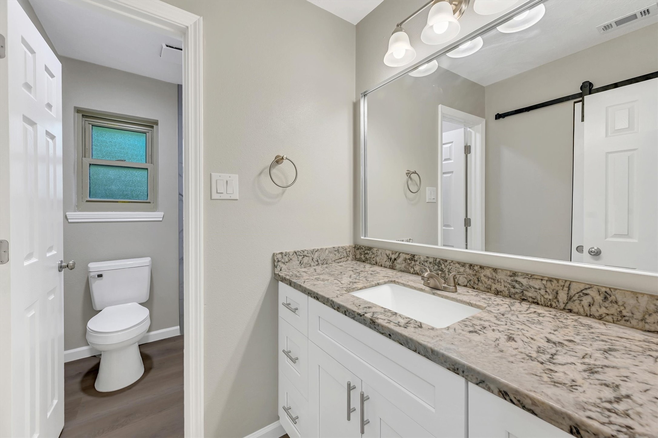 6415 Moccasin Bend Drive Property Photo 21
