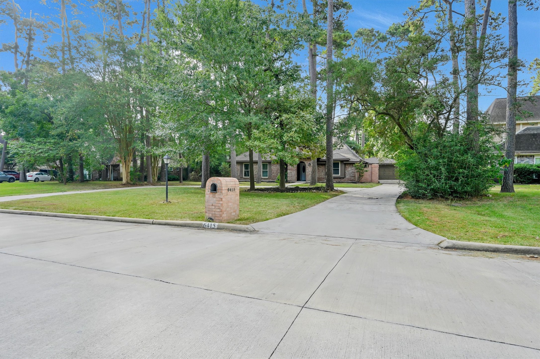 6415 Moccasin Bend Drive Property Photo 36