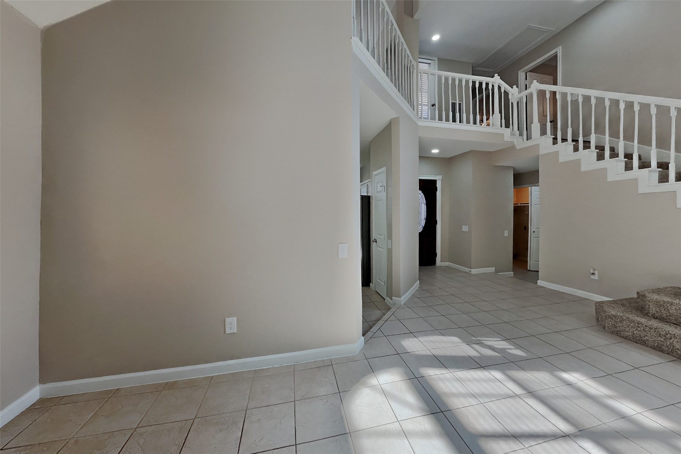16015 Juniper Grove Drive Property Photo 5