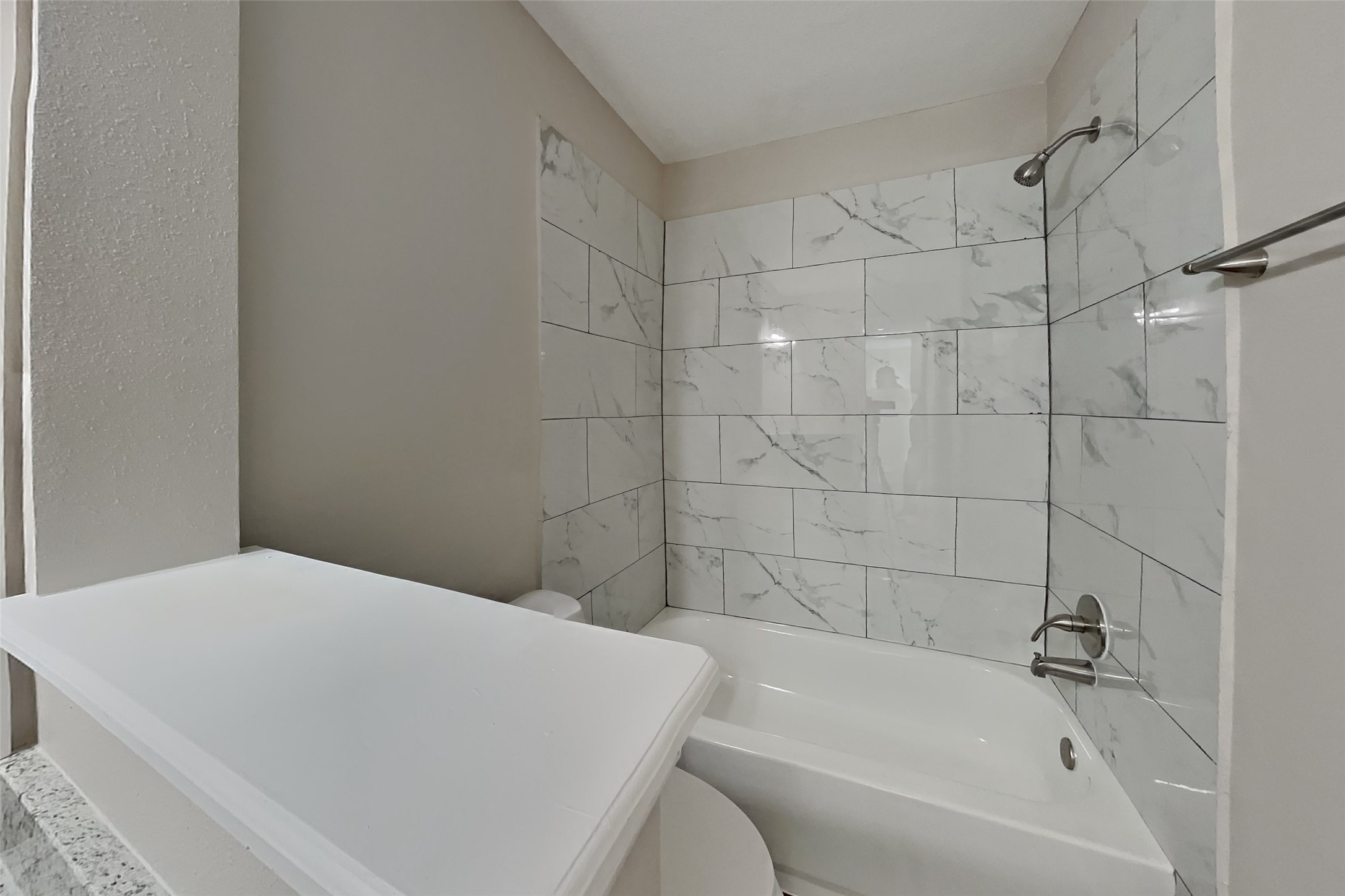 16015 Juniper Grove Drive Property Photo 15