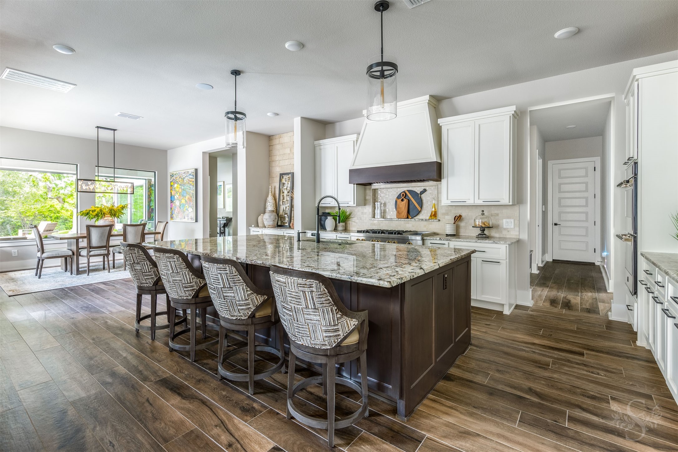 8619 Woods Hollow Trail Property Photo 18