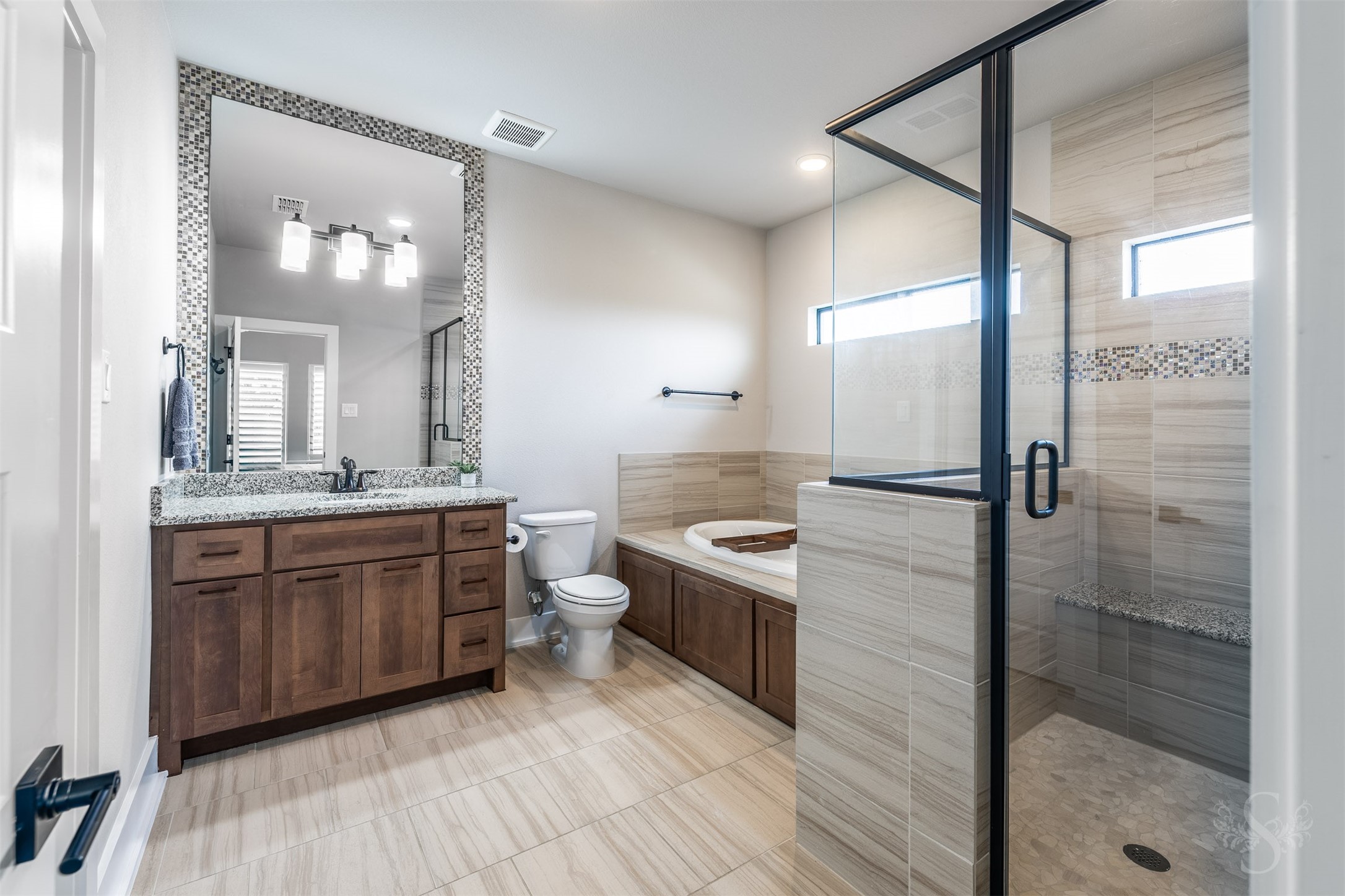 8619 Woods Hollow Trail Property Photo 41