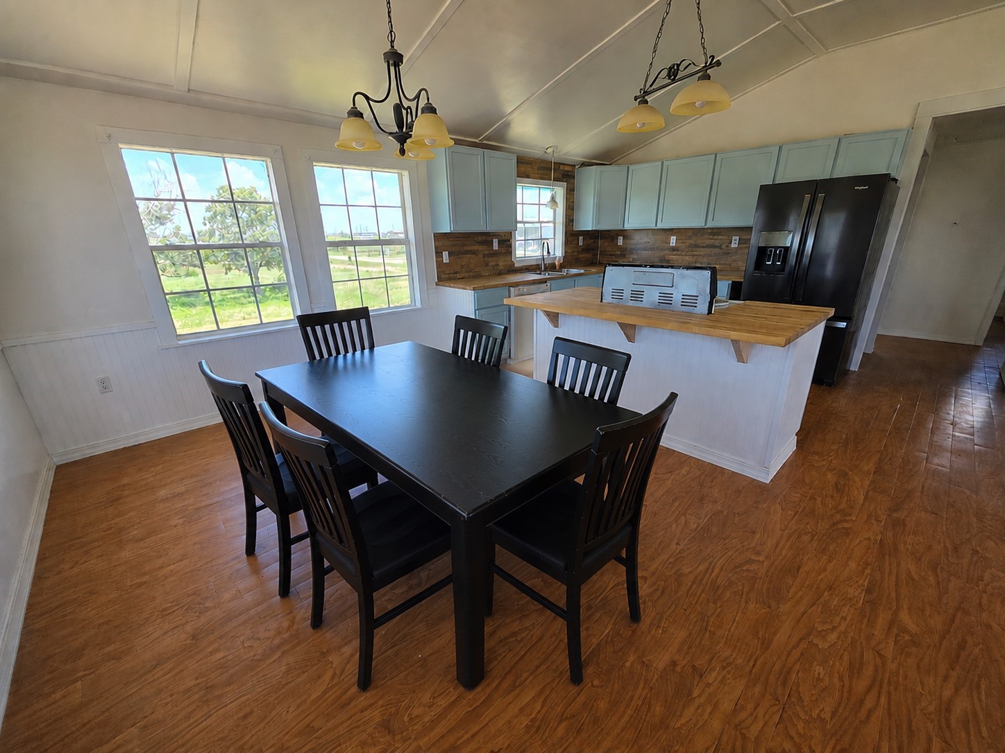 405 Blue Water Boulevard Property Photo 13