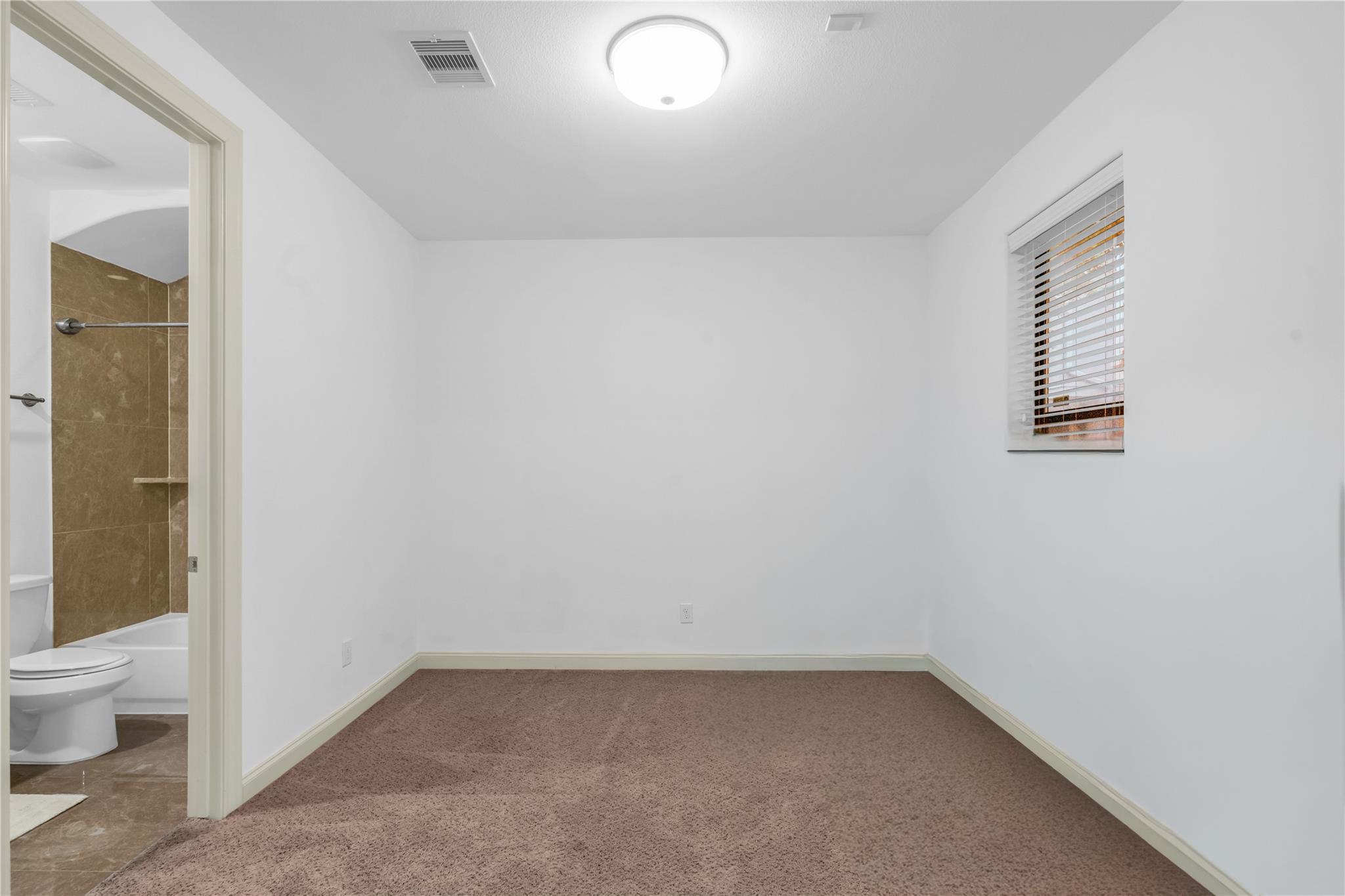 3223 Maxroy Street Property Photo 7