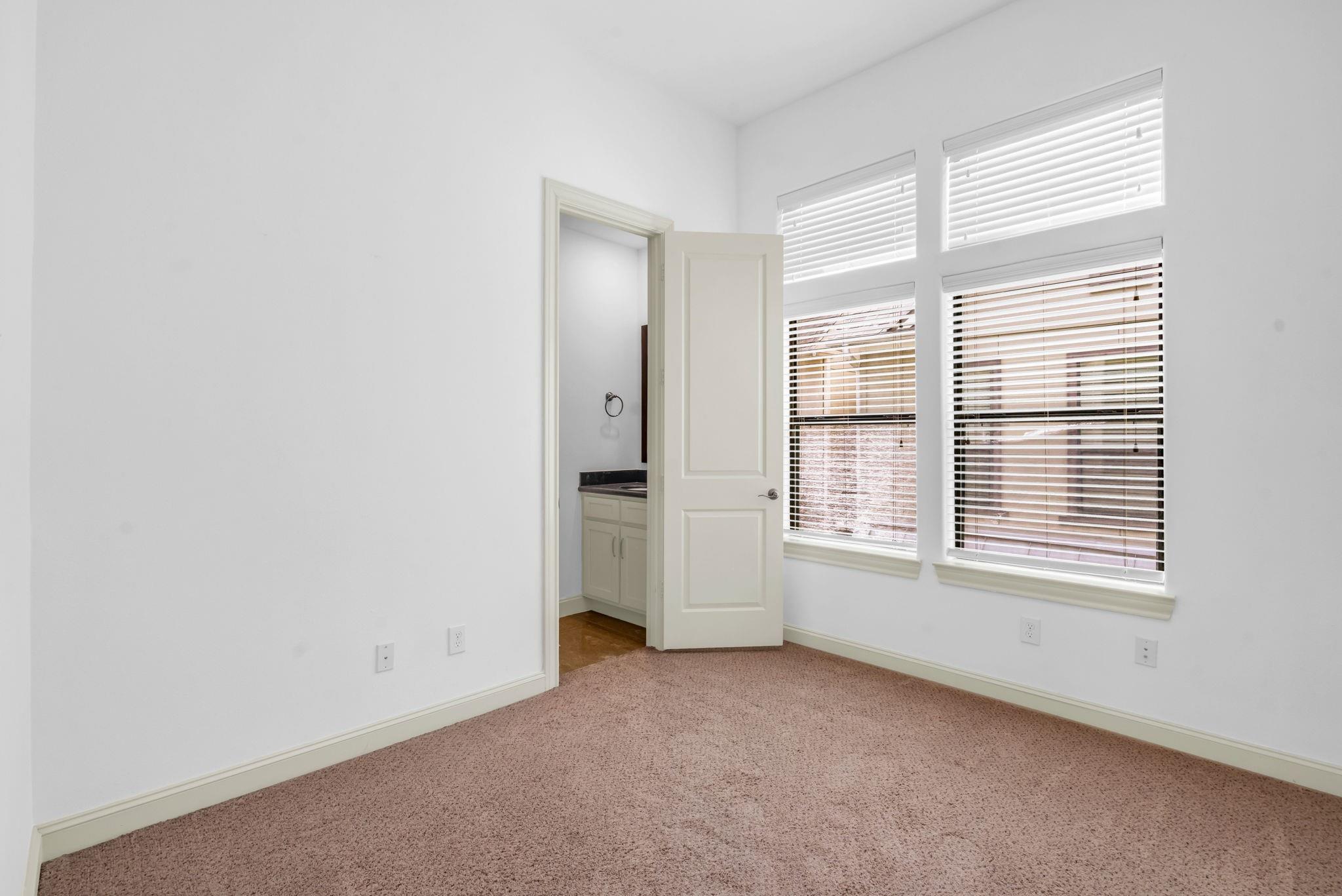 3223 Maxroy Street Property Photo 25