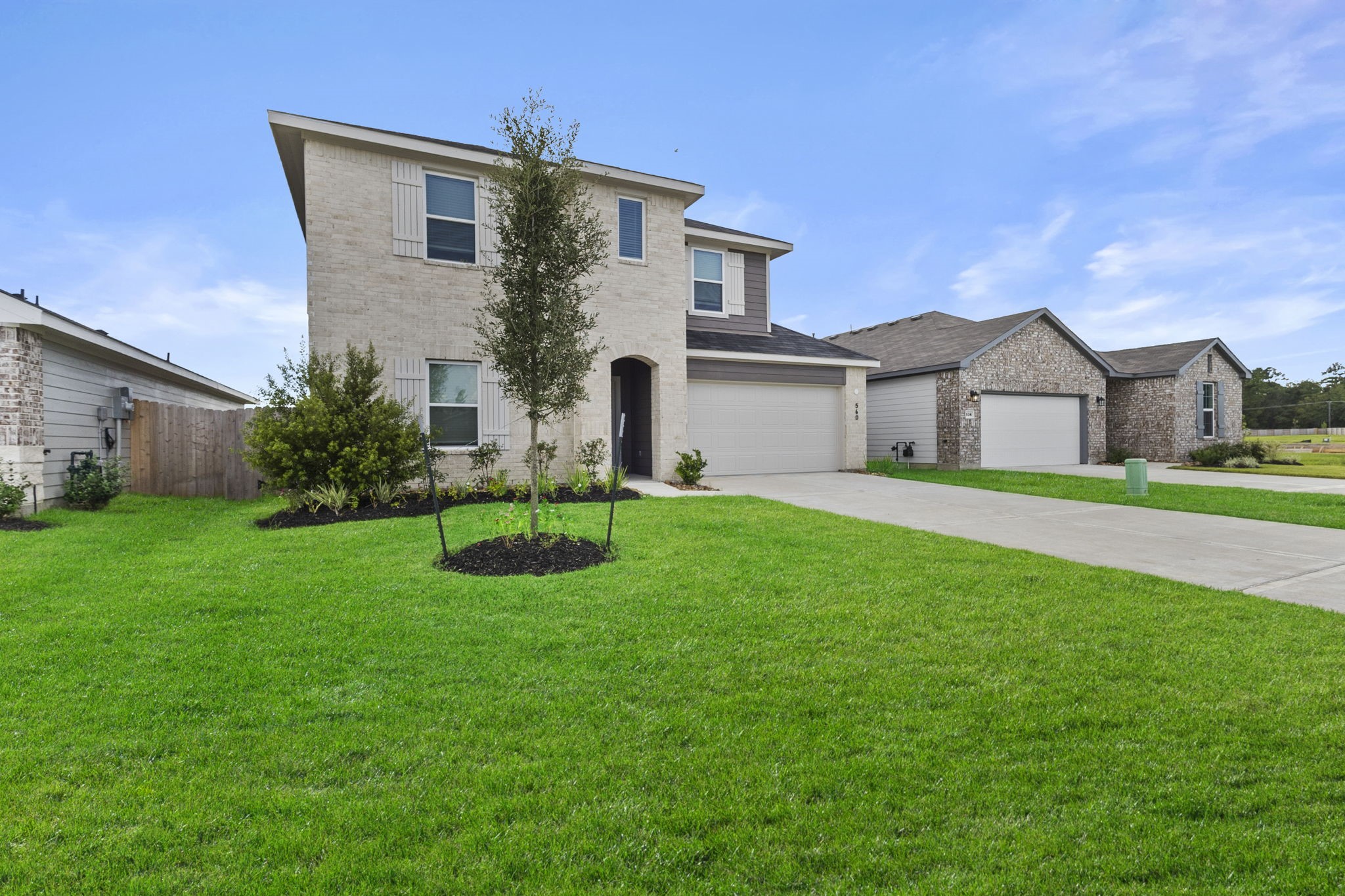 540 Wax Myrtle Way Property Photo 3