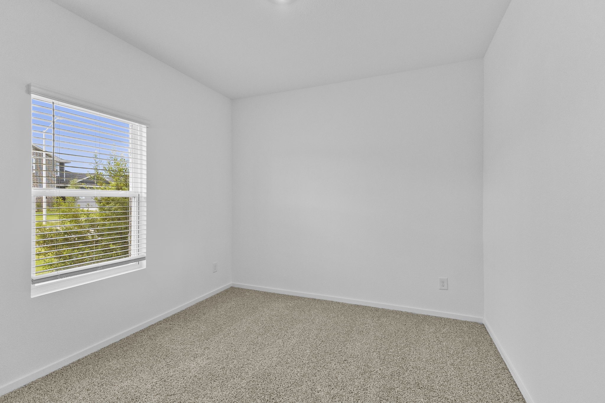 540 Wax Myrtle Way Property Photo 6