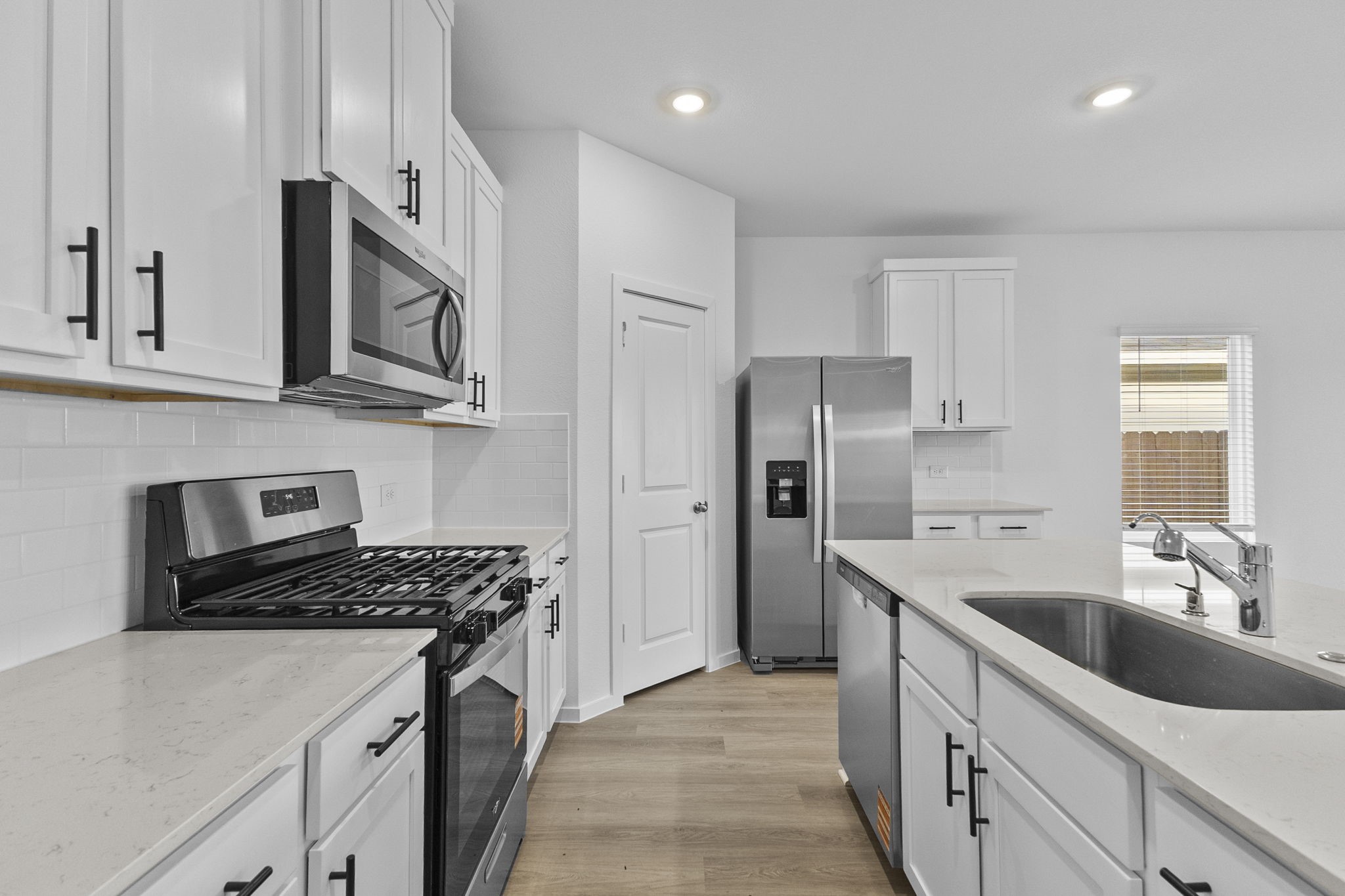 540 Wax Myrtle Way Property Photo 8