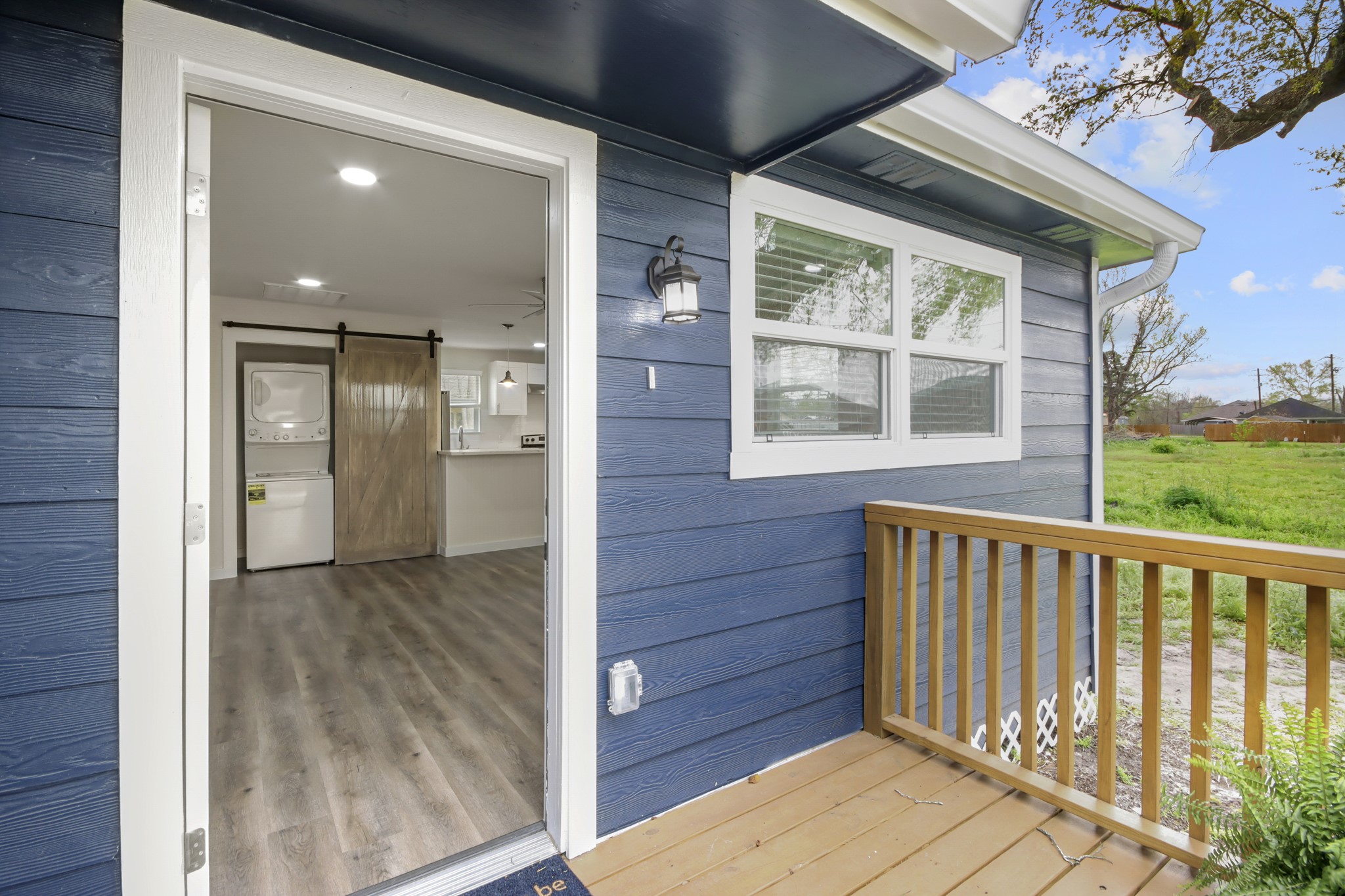 1809 Waco Street Property Photo