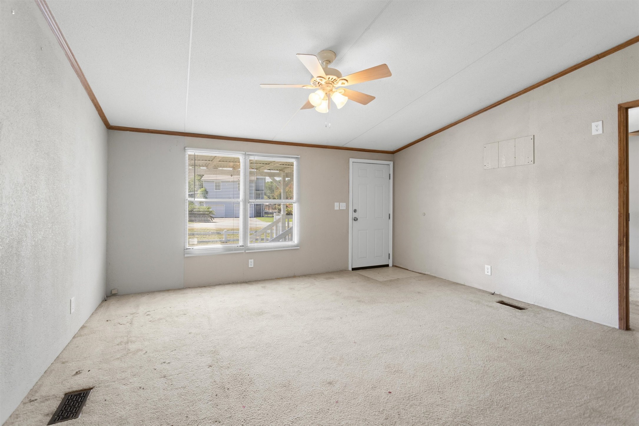 14260 Shadow Bay Drive Property Photo 9