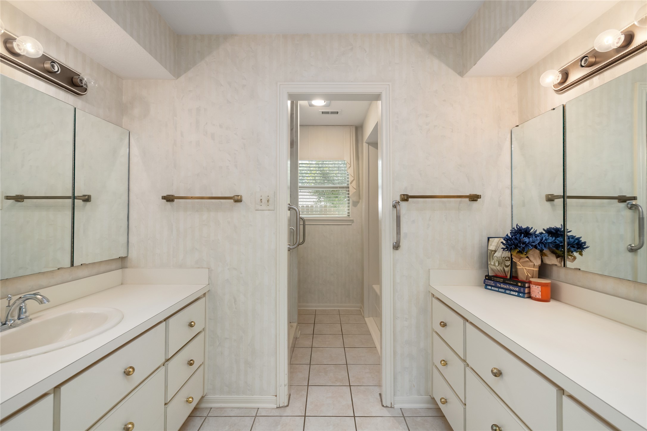 18202 Widcombe Drive Property Photo 13