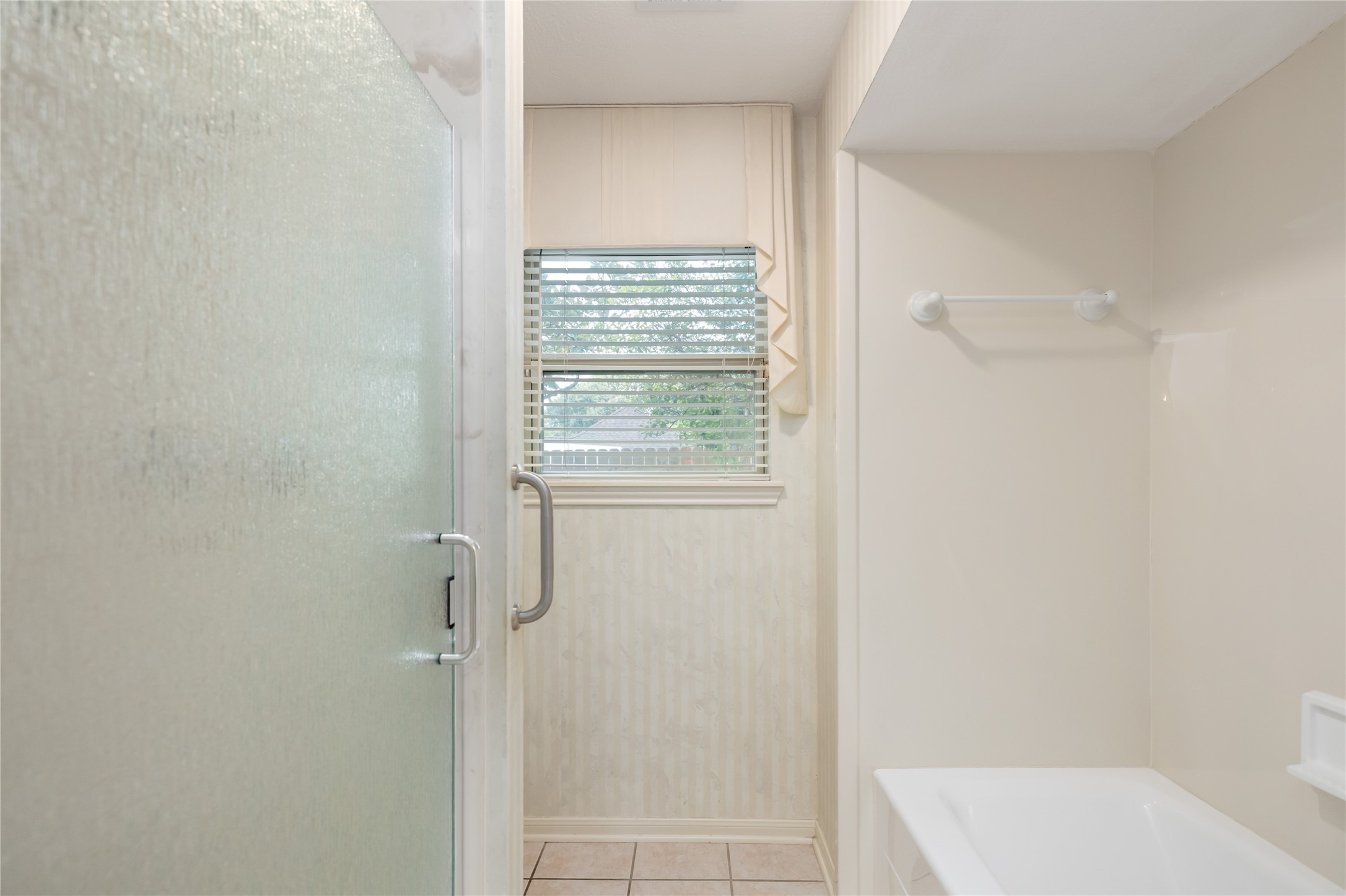 18202 Widcombe Drive Property Photo 14