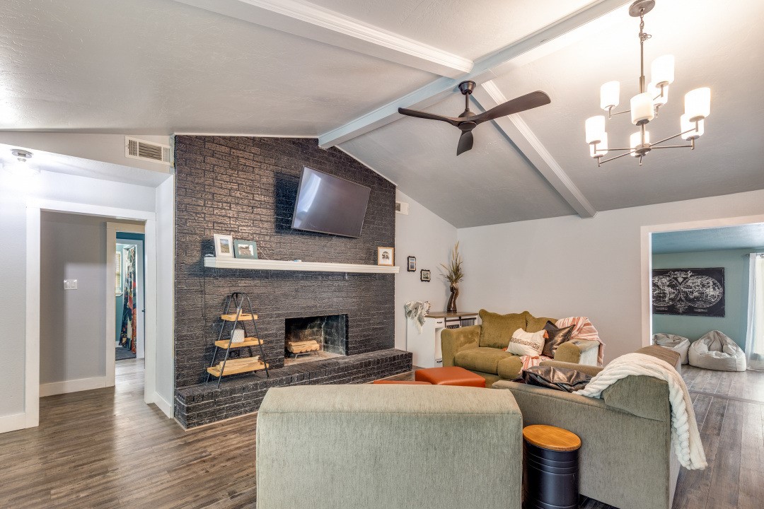 2511 River Ridge Property Photo 4