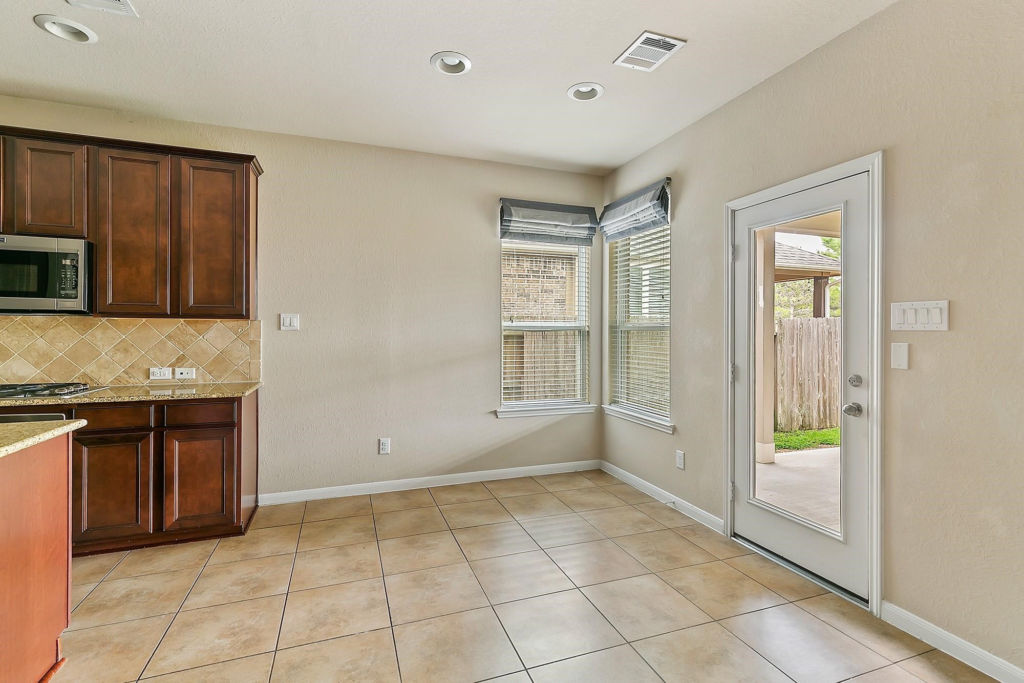 26315 Cedar Pine Drive Property Photo 14