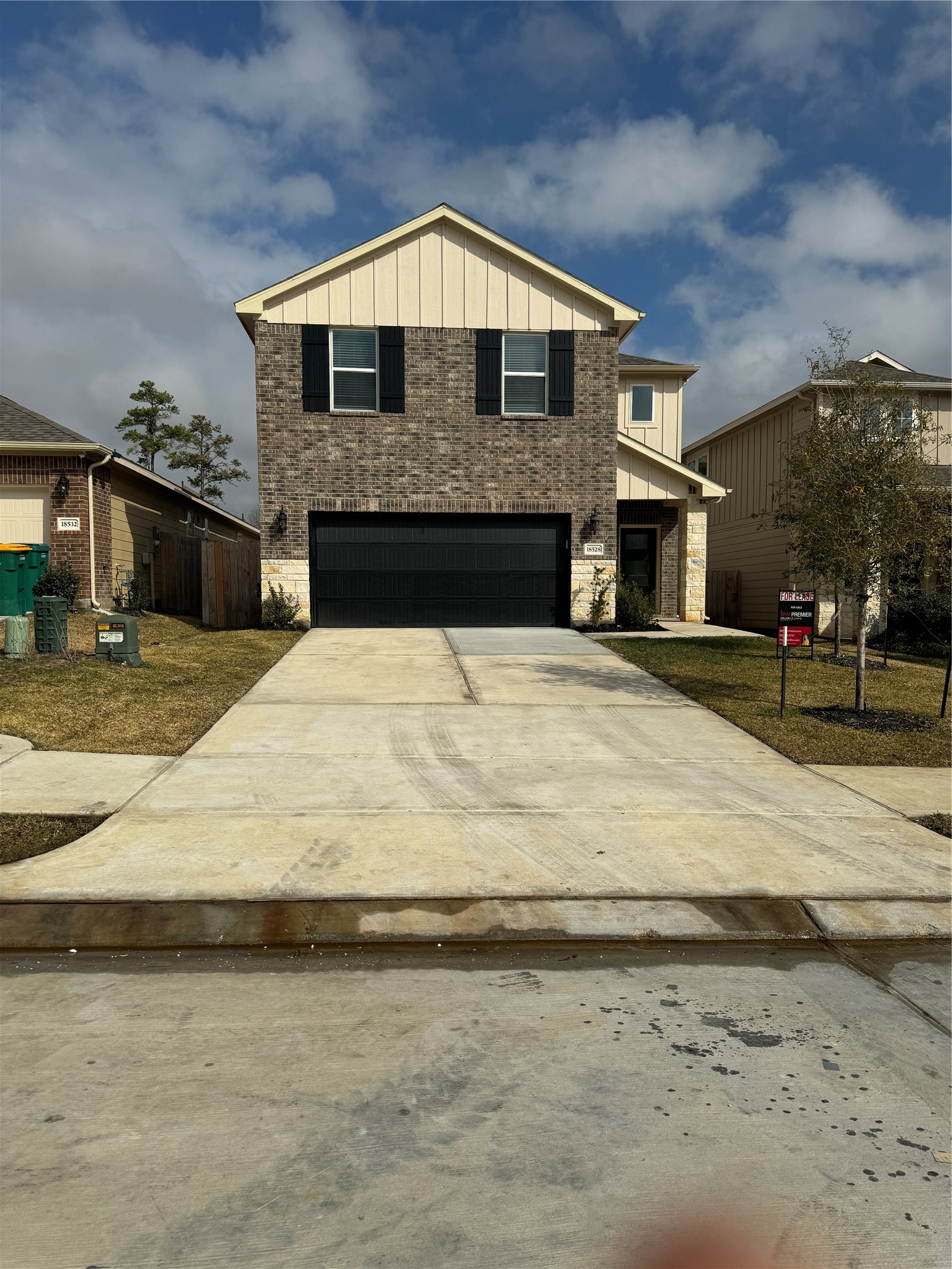 18528 Meadow Point Lane Property Photo 1
