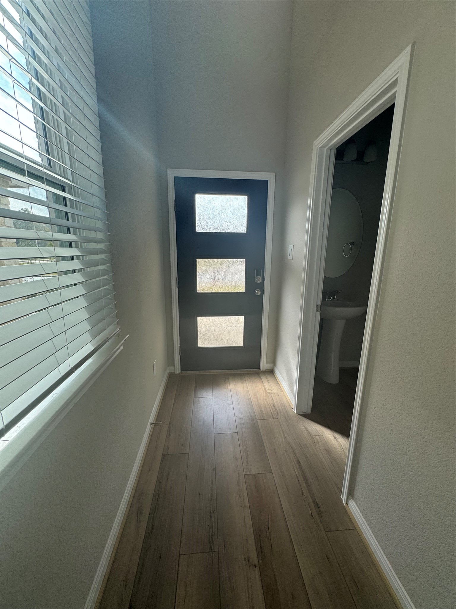 18528 Meadow Point Lane Property Photo 4