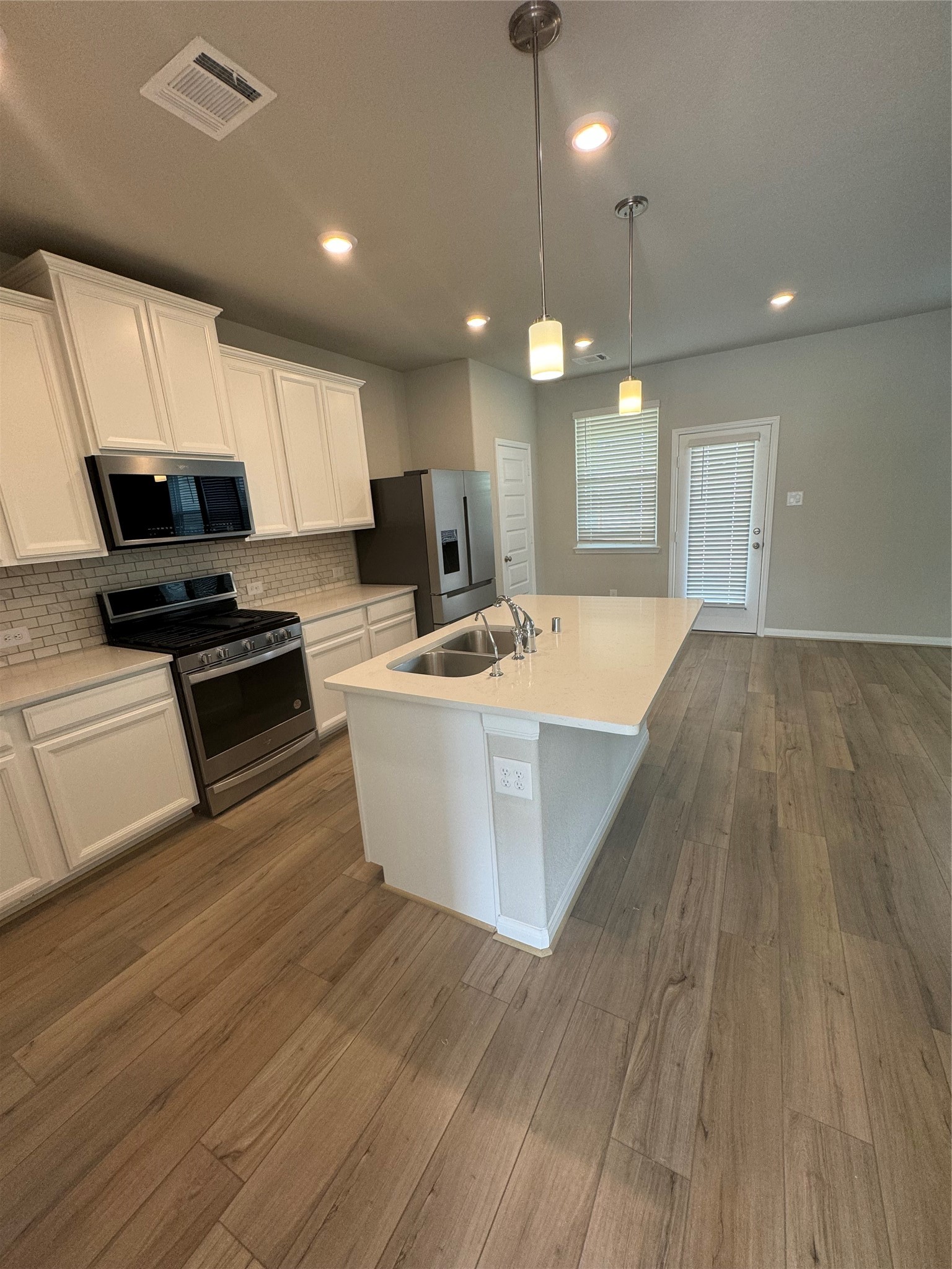 18528 Meadow Point Lane Property Photo 11