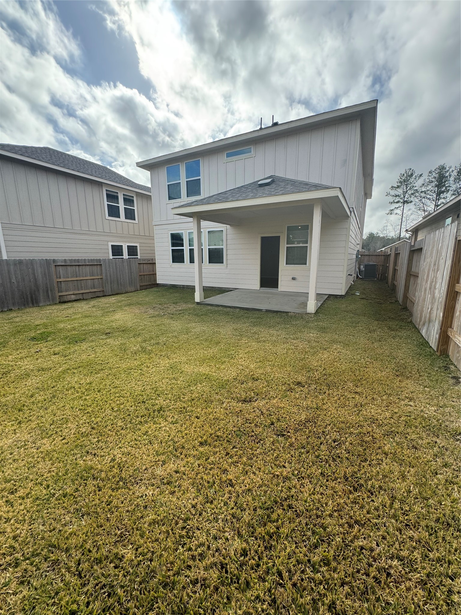 18528 Meadow Point Lane Property Photo 32