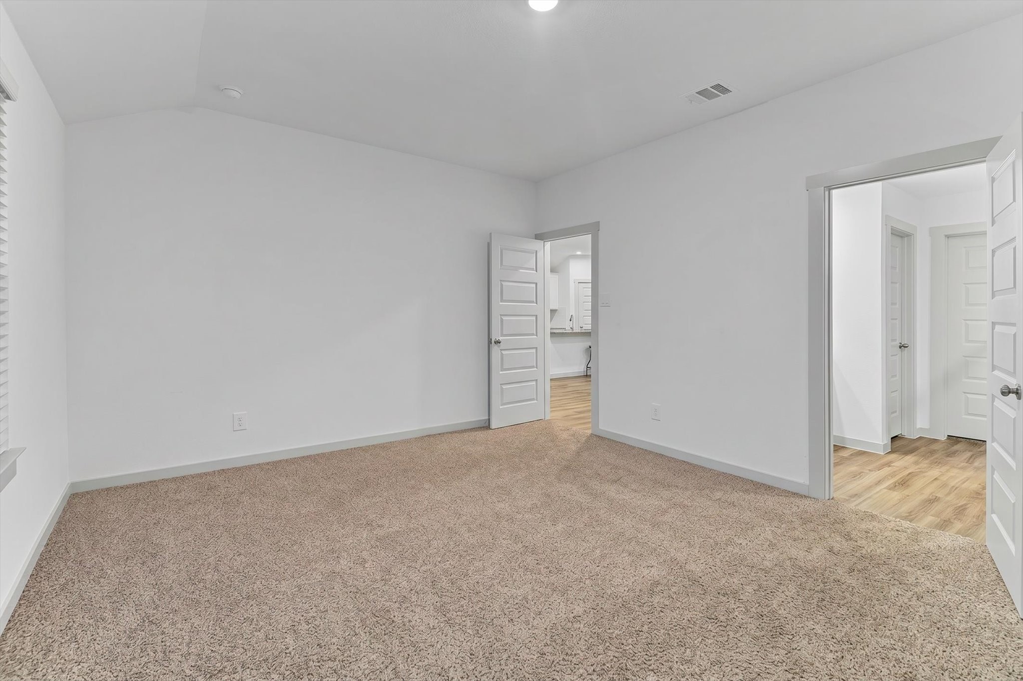 10002 Palm Royal Drive Property Photo 13