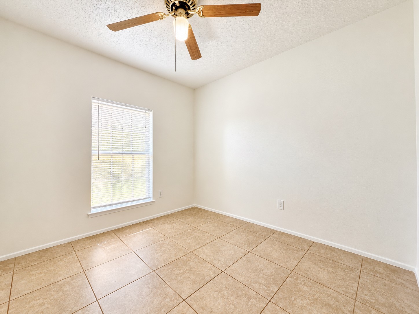 16347 Villaret Drive Property Photo 8