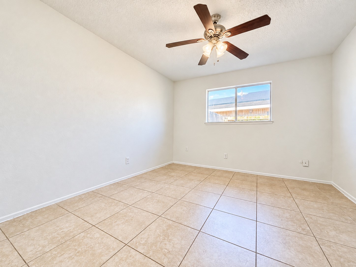 16347 Villaret Drive Property Photo 9