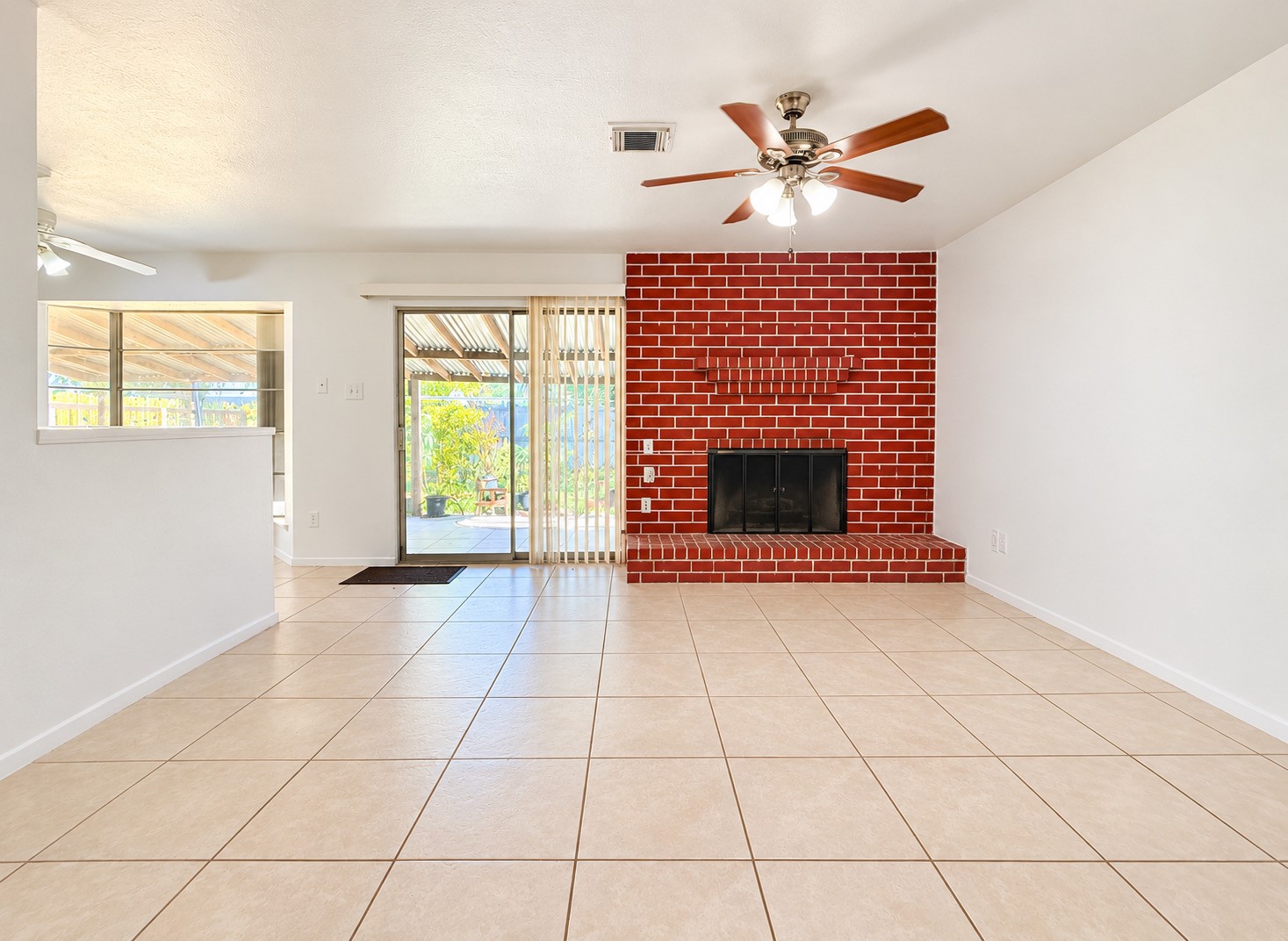 16347 Villaret Drive Property Photo 10