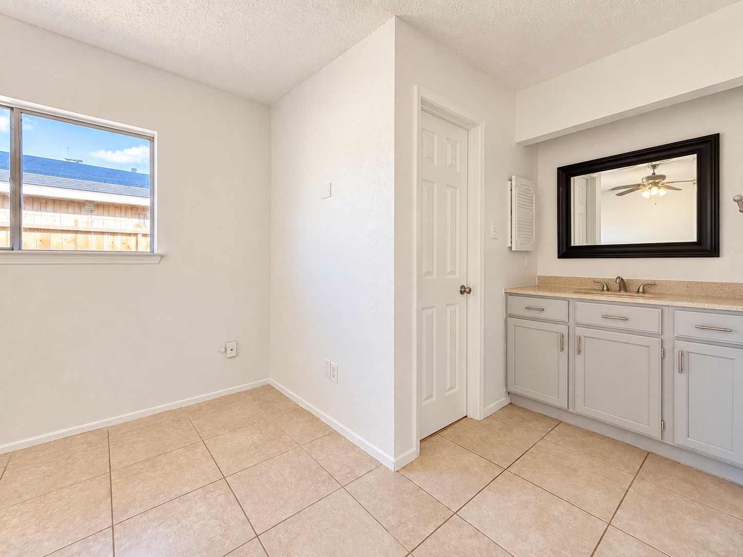 16347 Villaret Drive Property Photo 16