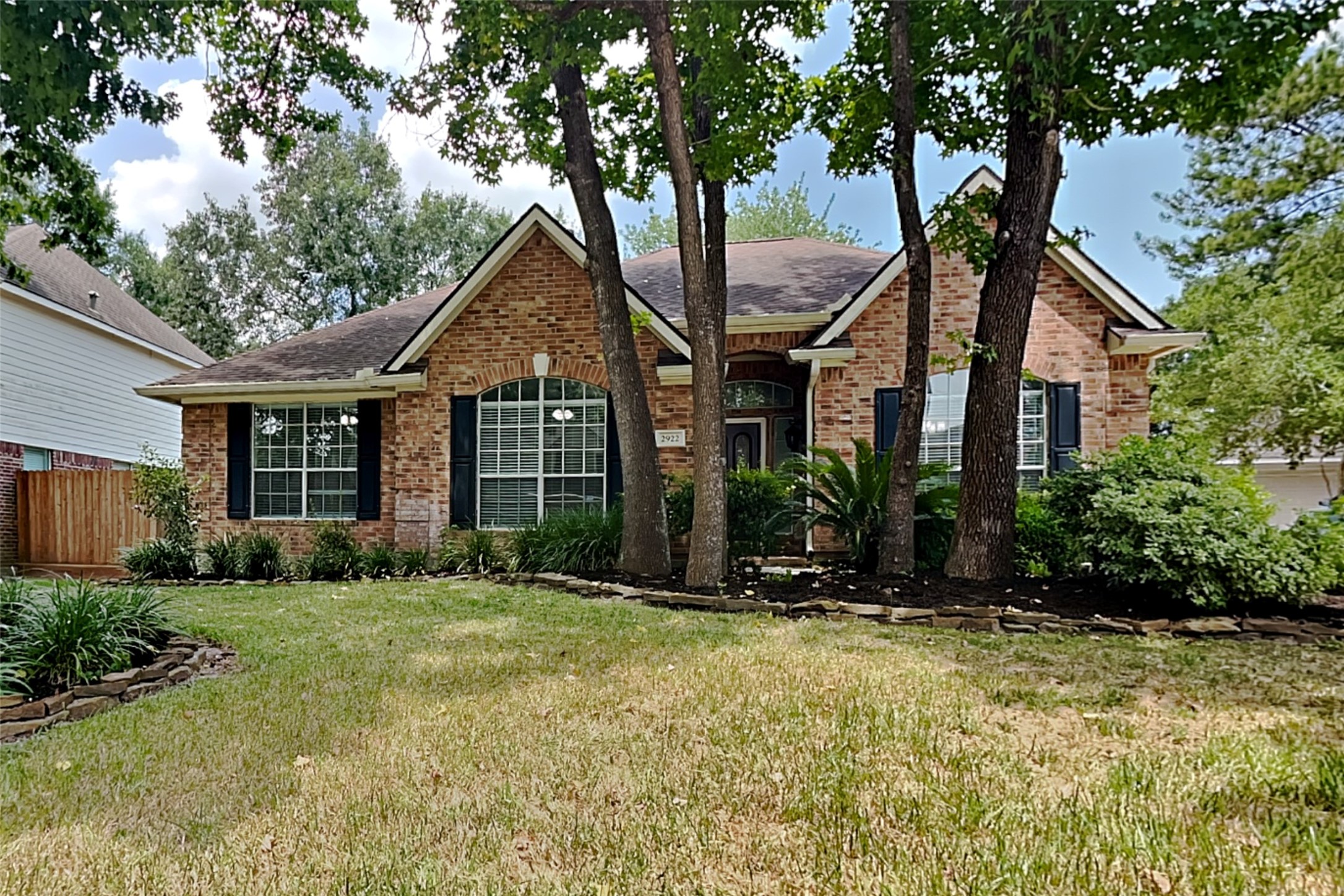 2922 Maple Bend Drive Property Photo 1