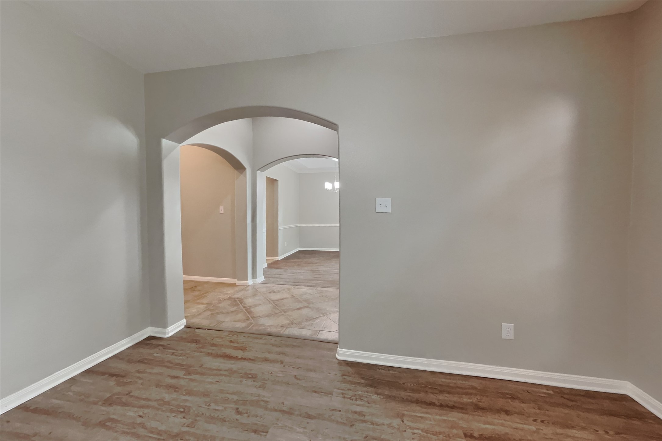 2922 Maple Bend Drive Property Photo 2