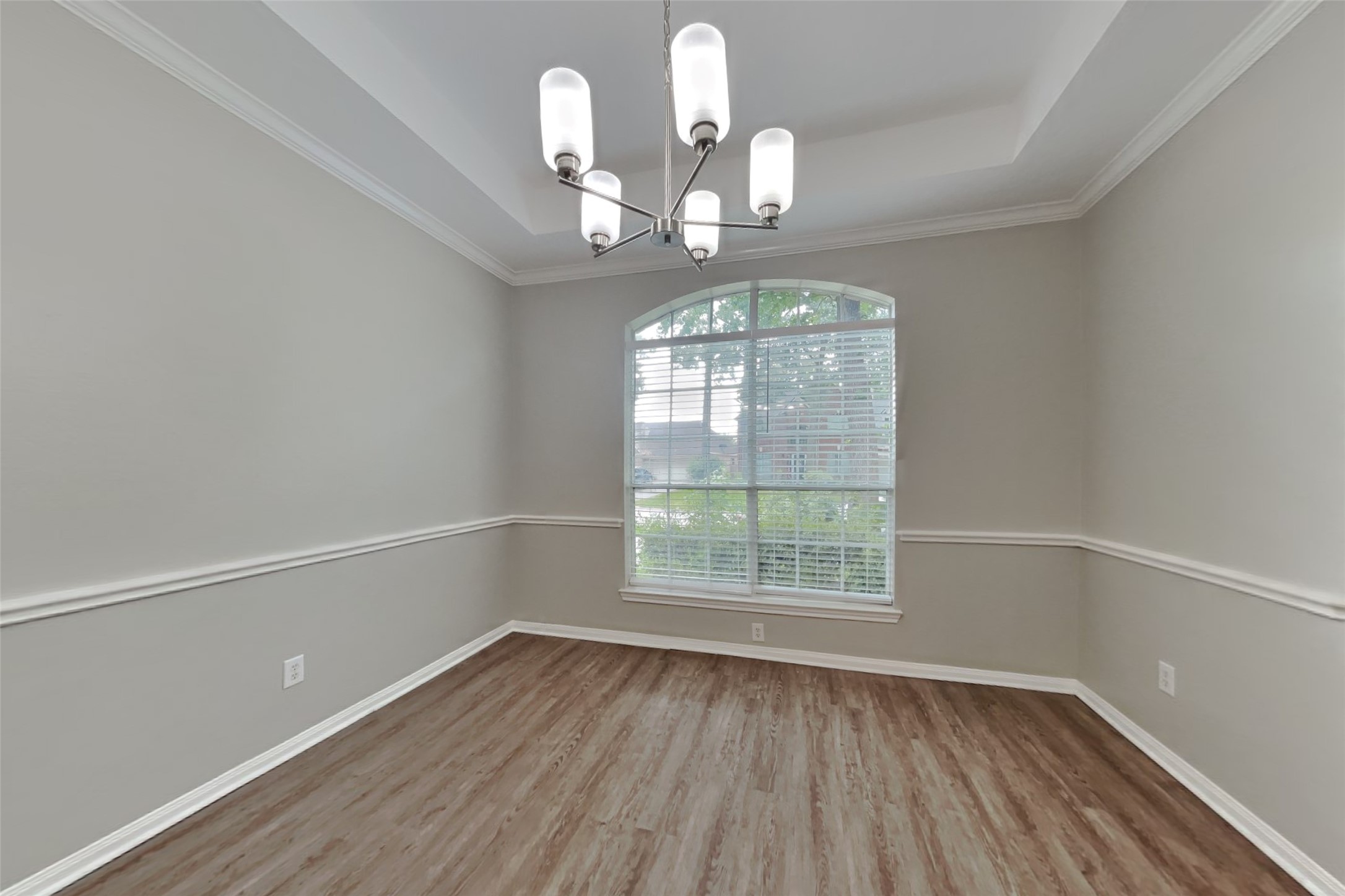 2922 Maple Bend Drive Property Photo 7