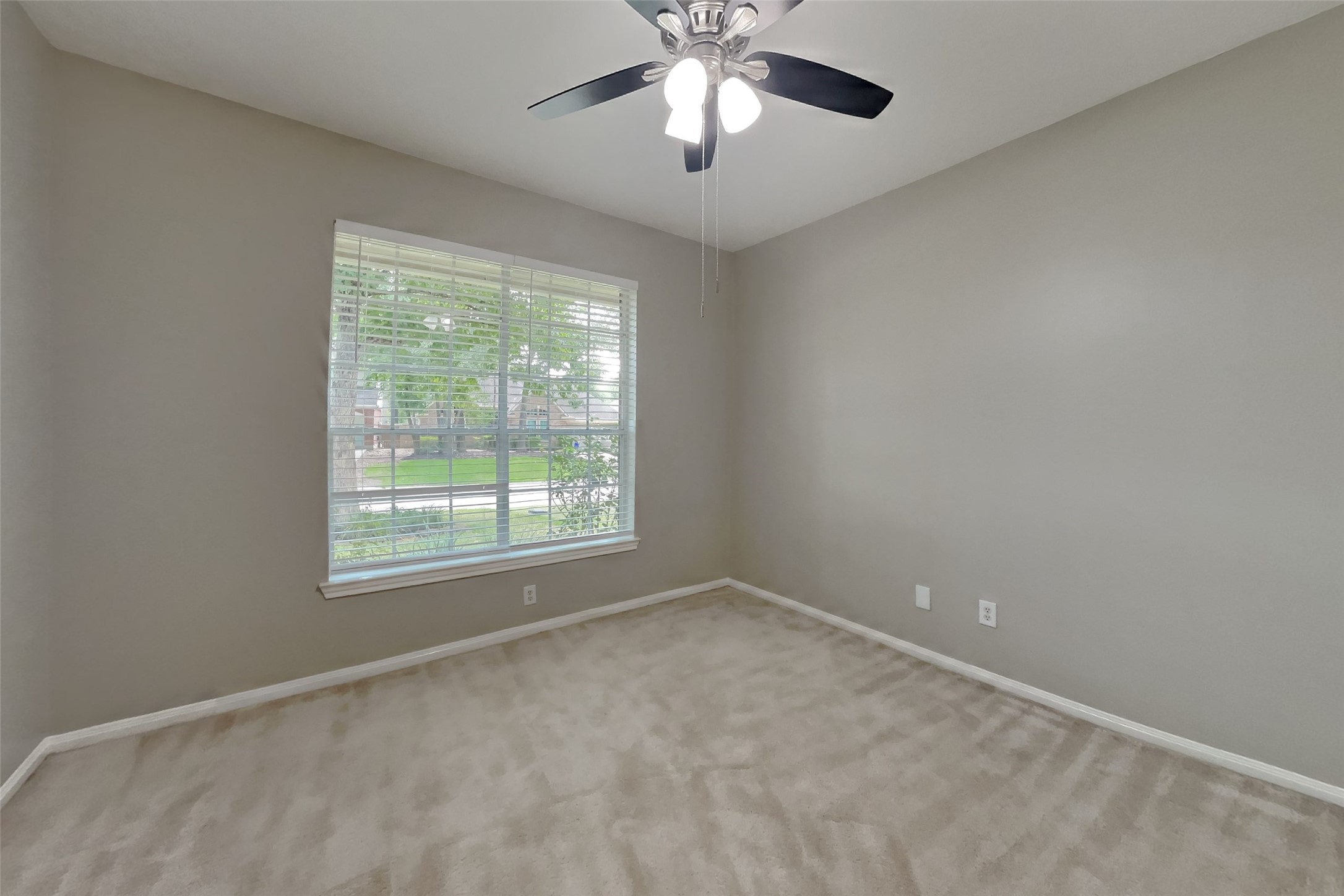 2922 Maple Bend Drive Property Photo 13