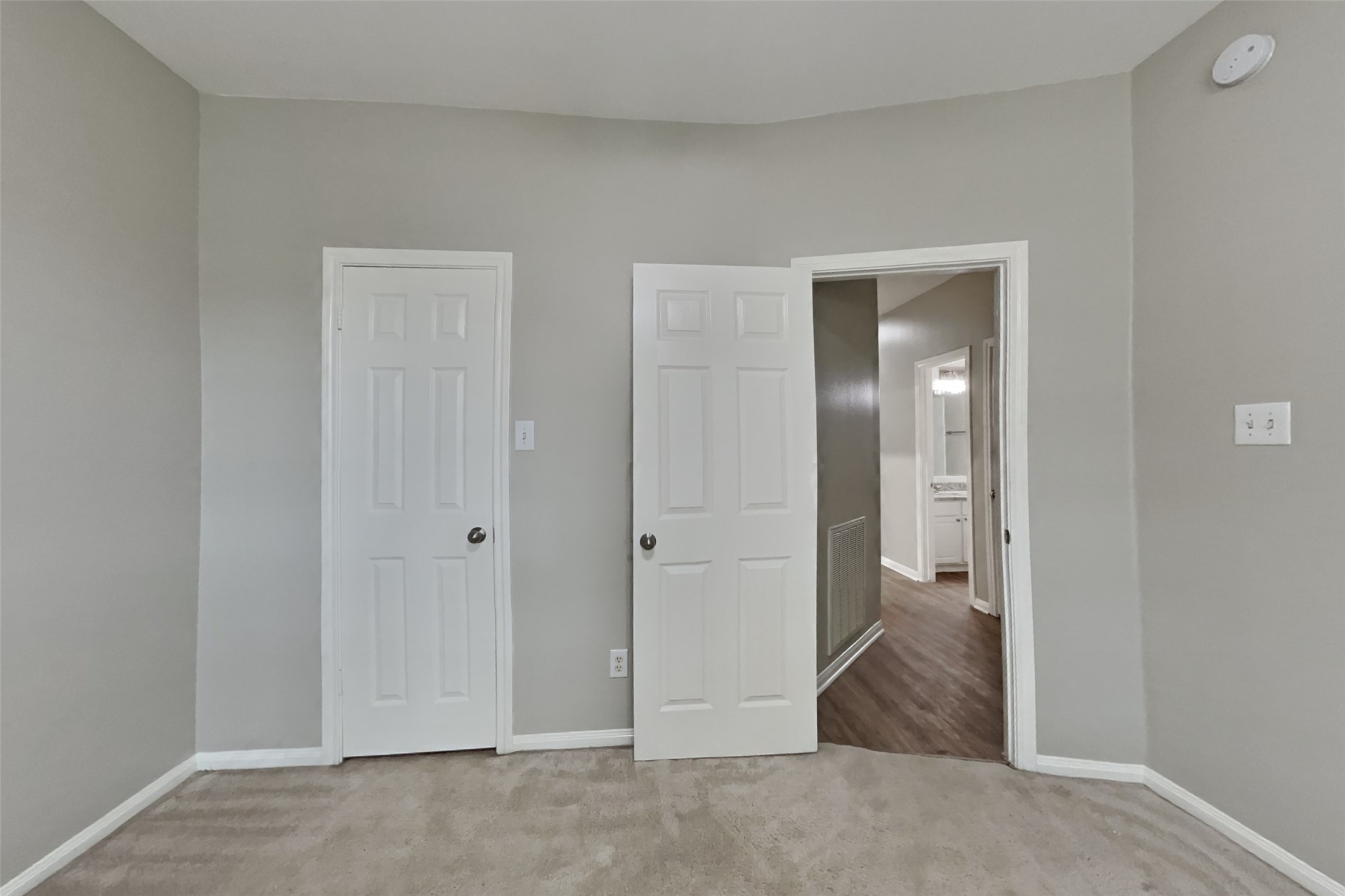 2922 Maple Bend Drive Property Photo 14