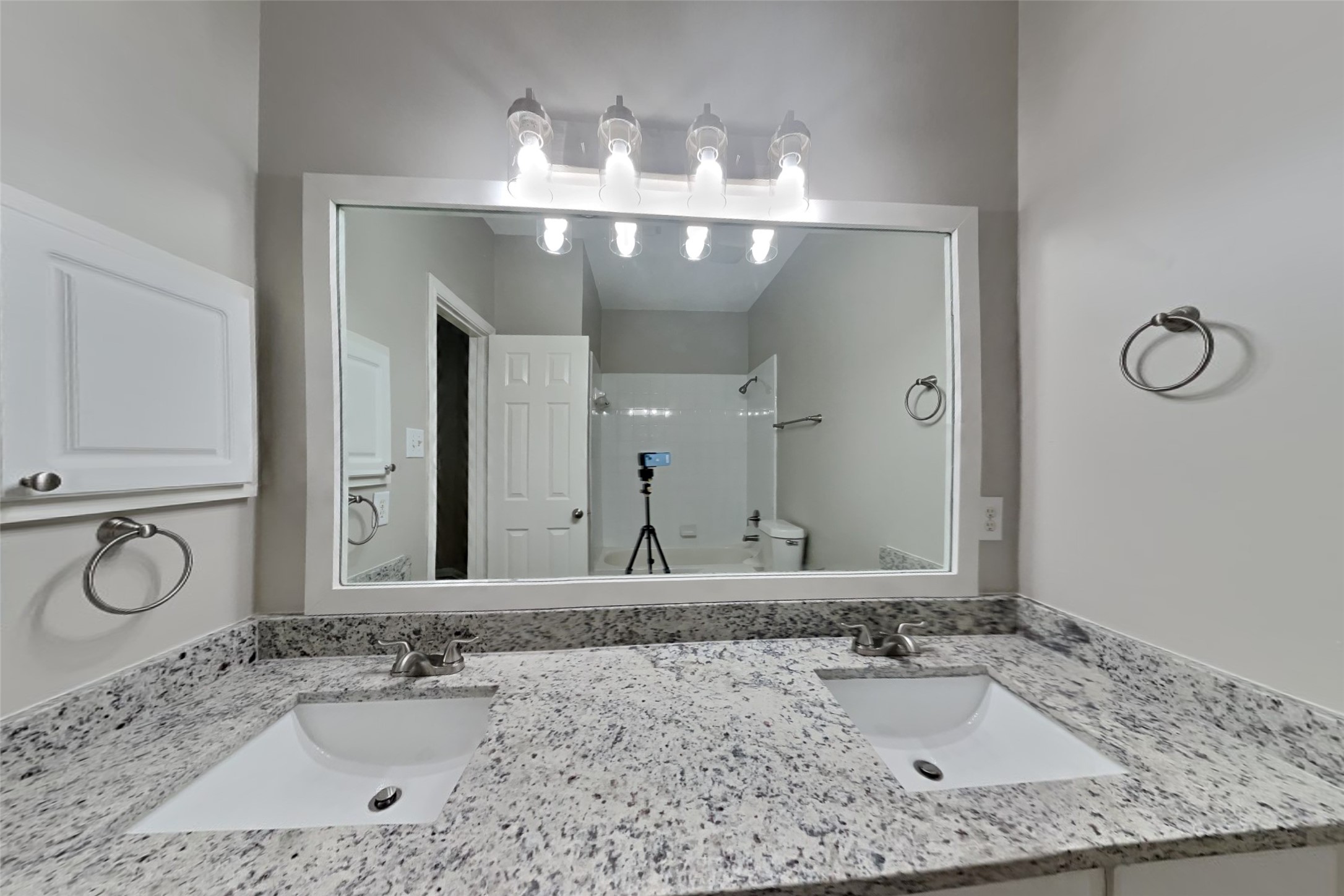 2922 Maple Bend Drive Property Photo 15