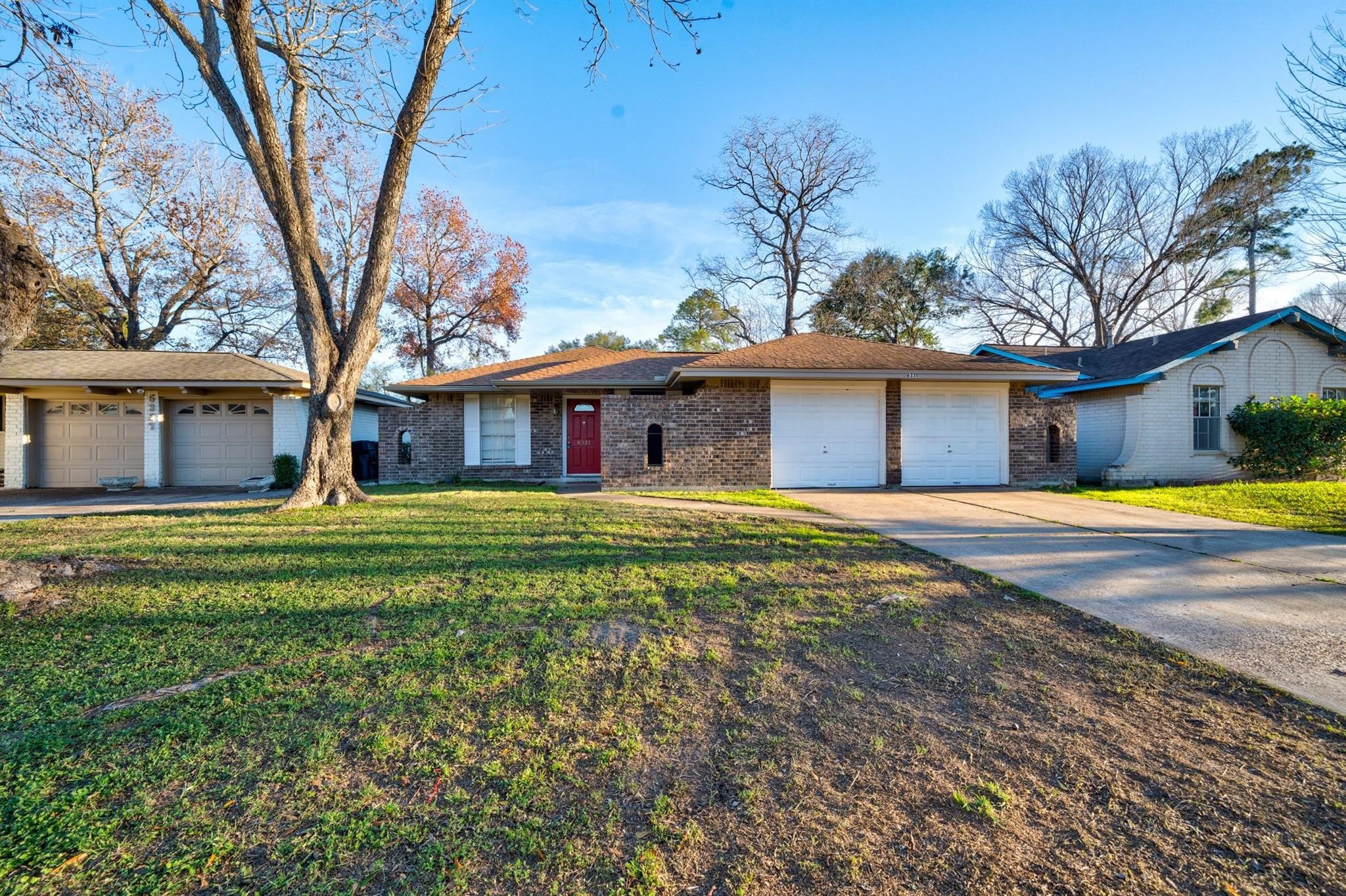 6331 Oaknut Drive Property Photo 1