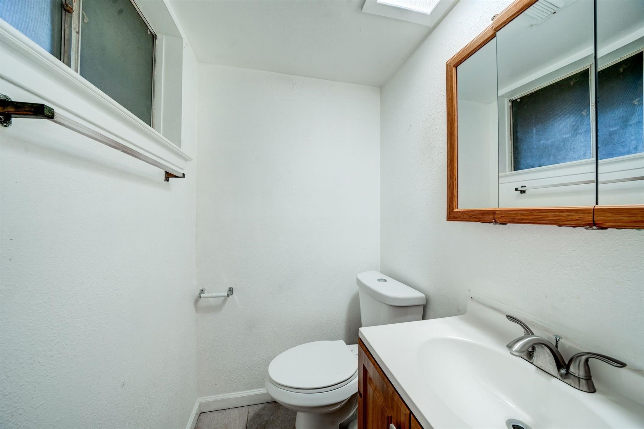 6331 Oaknut Drive Property Photo 10