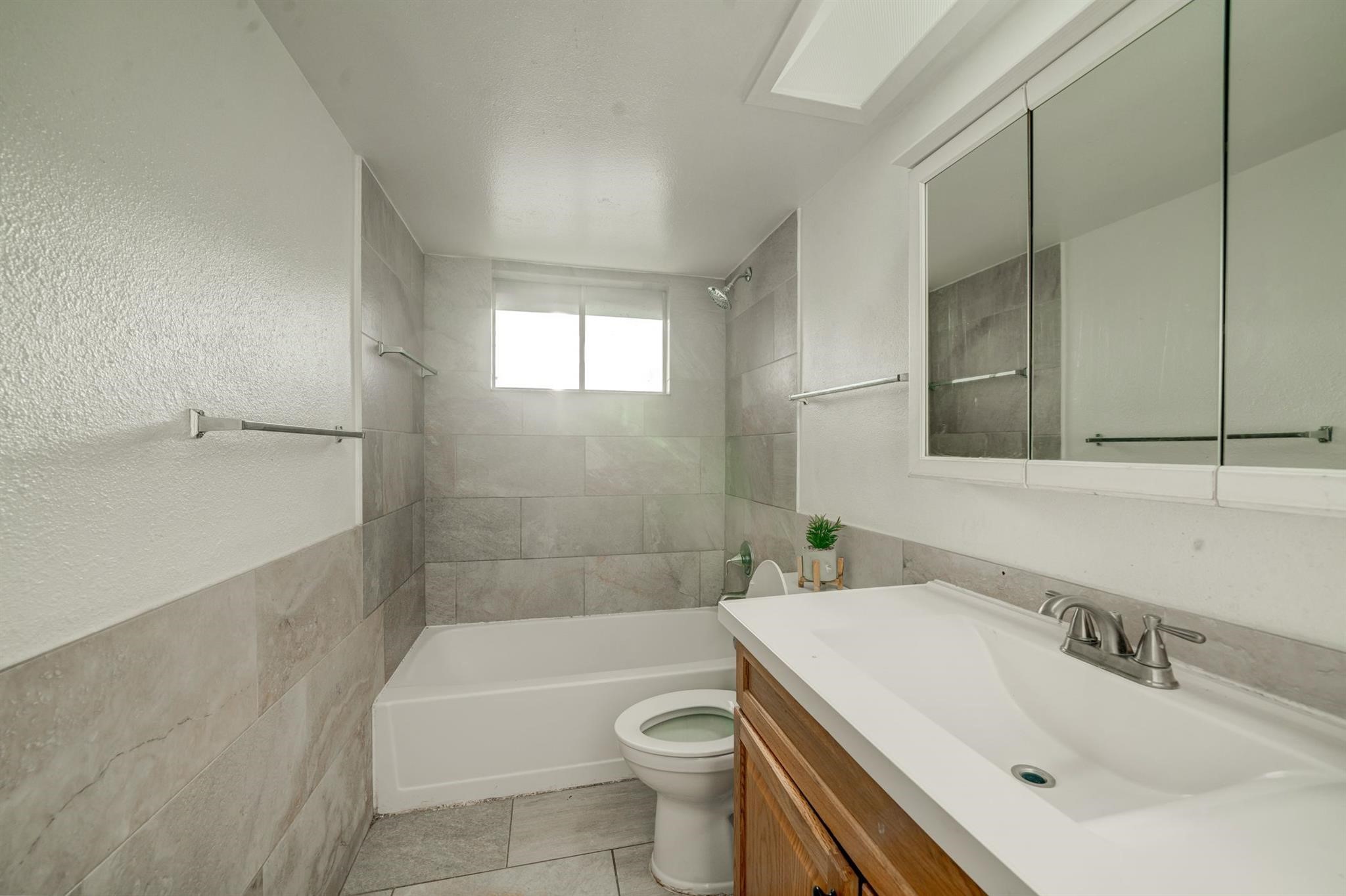 6331 Oaknut Drive Property Photo 12