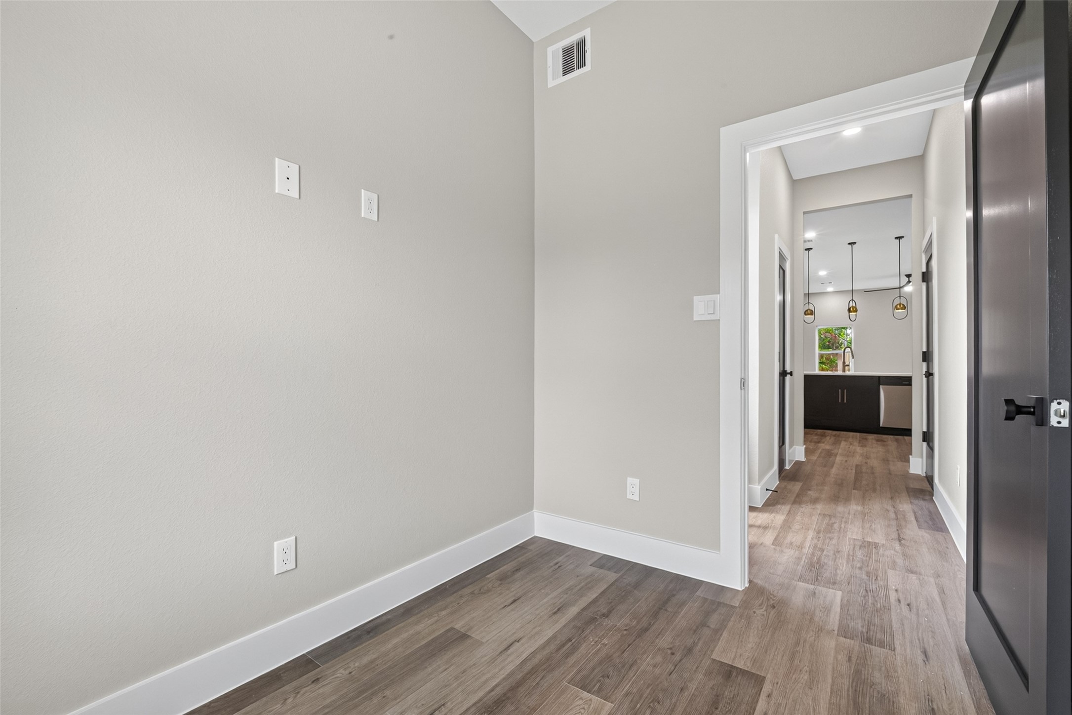 415 Neyland Street Property Photo 19