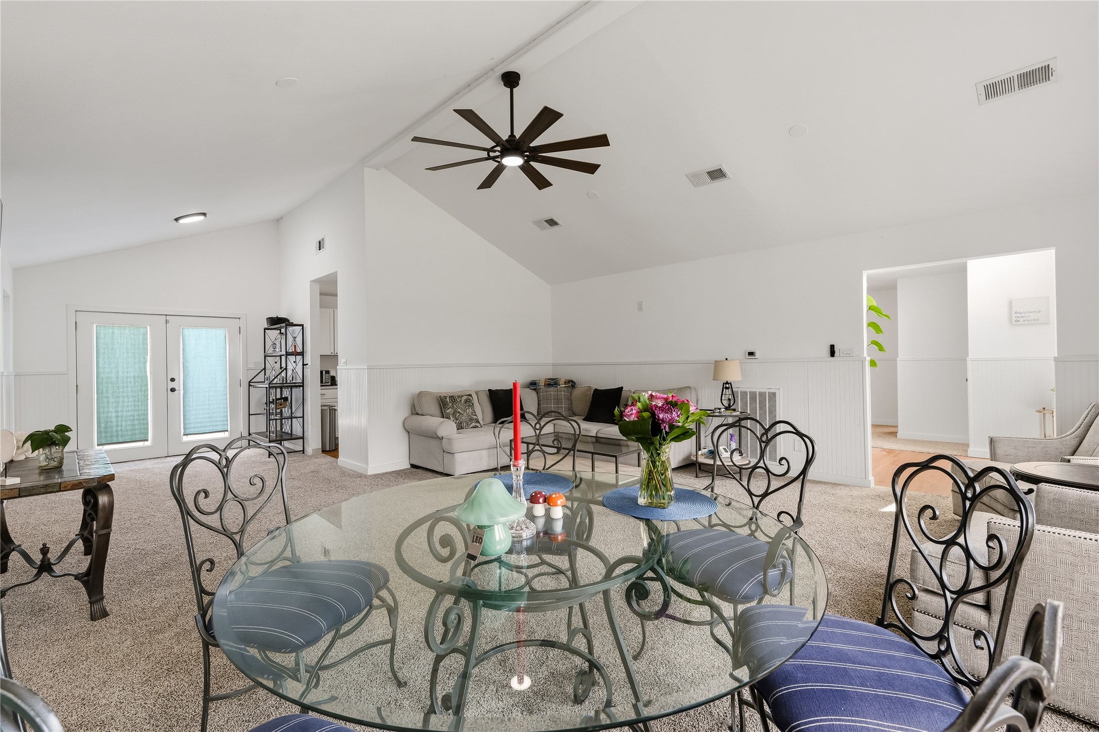 2301 S Kemah Drive S Property Photo 3