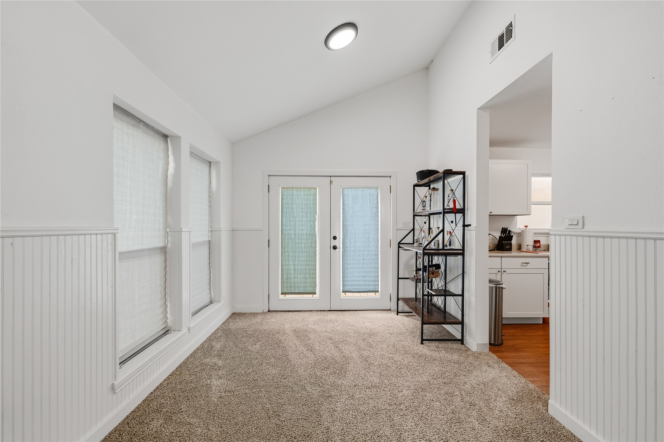 2301 S Kemah Drive S Property Photo 4