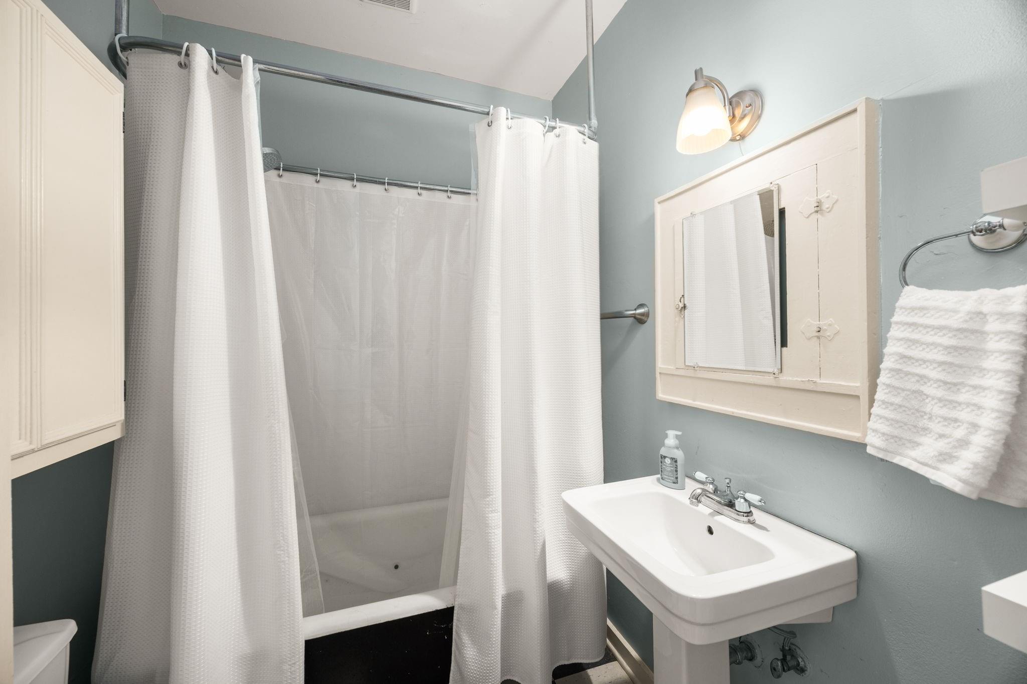 2621 & 2623 Beauchamp Street, Houston Tx 77009 Property Photo 10