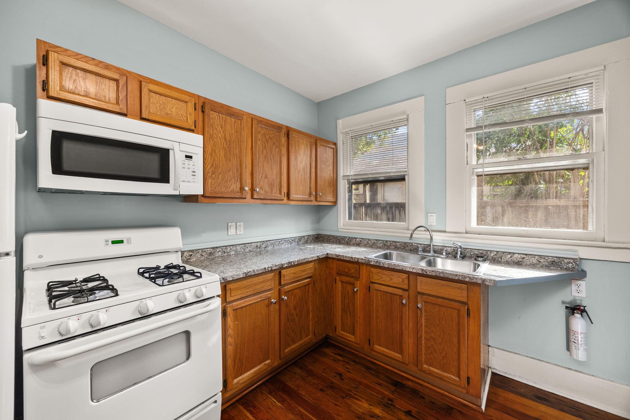 2621 & 2623 Beauchamp Street, Houston Tx 77009 Property Photo 18