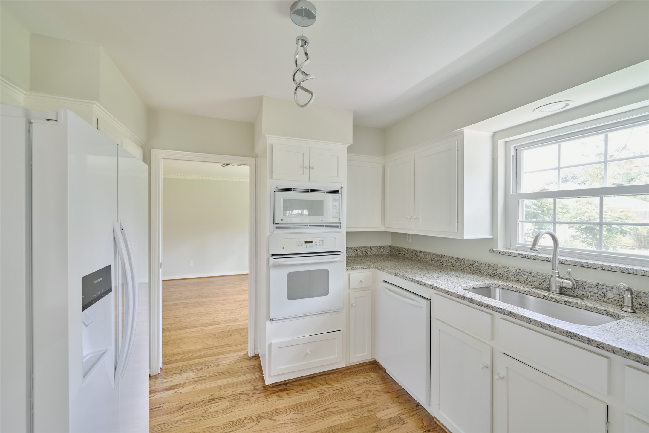 12402 Stafford Springs Drive Property Photo 10