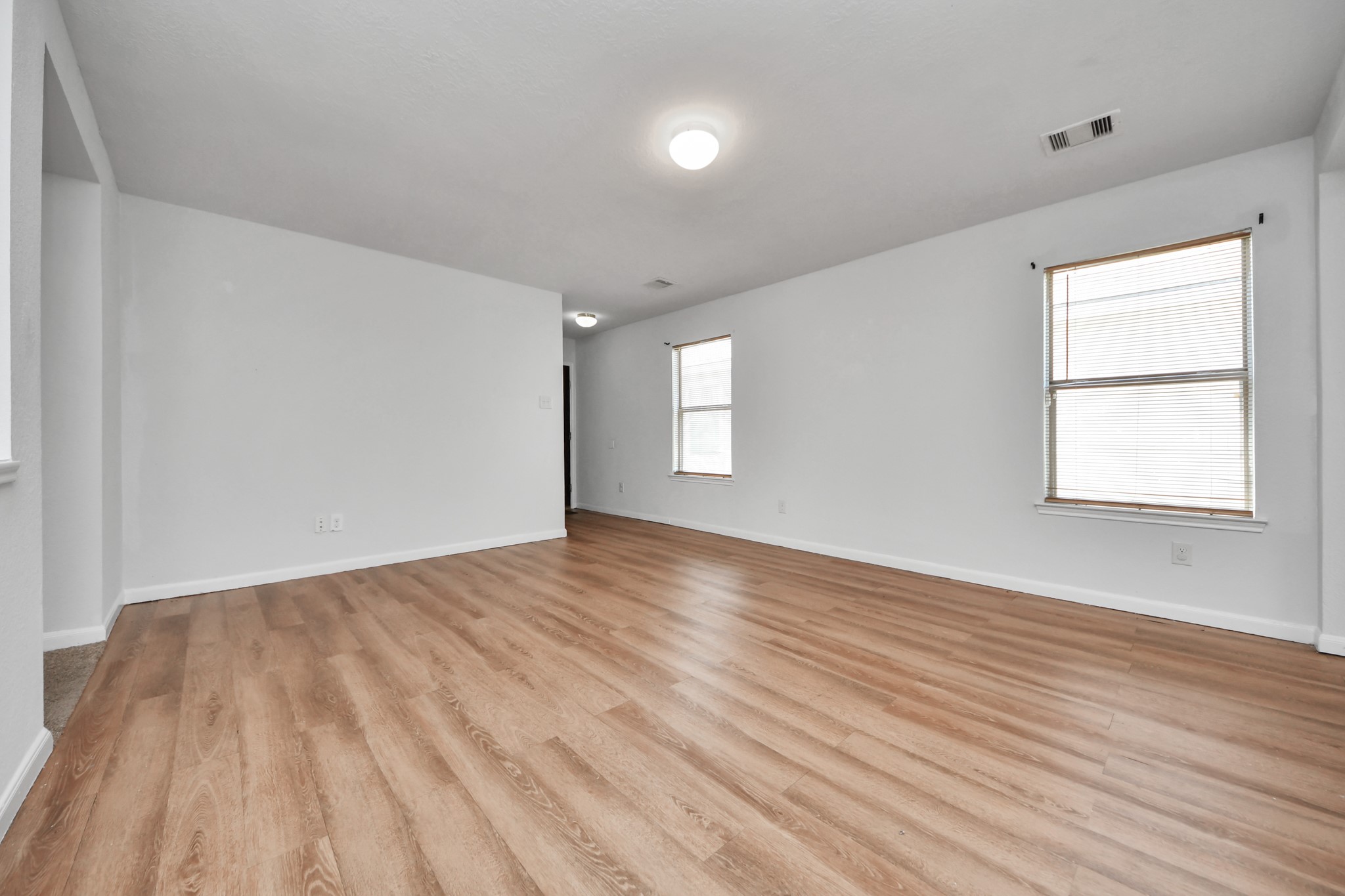 7919 Cypress Edge Drive Property Photo 10