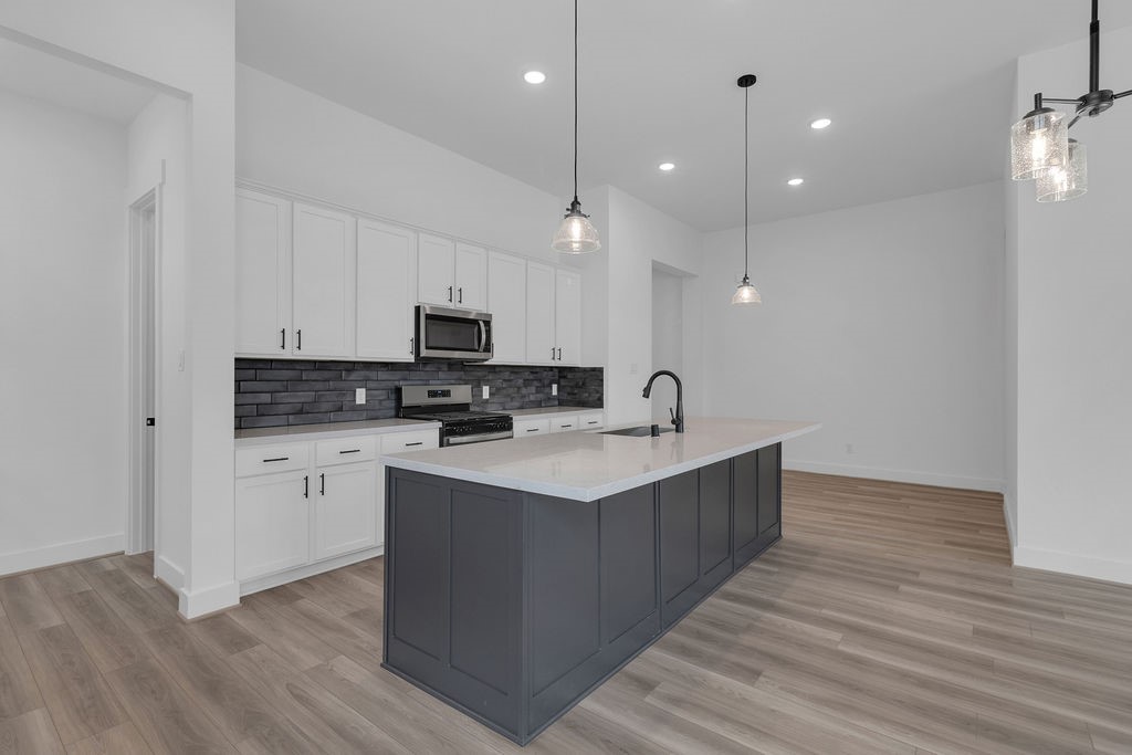 7522 Striped Maple Drive Property Photo 1