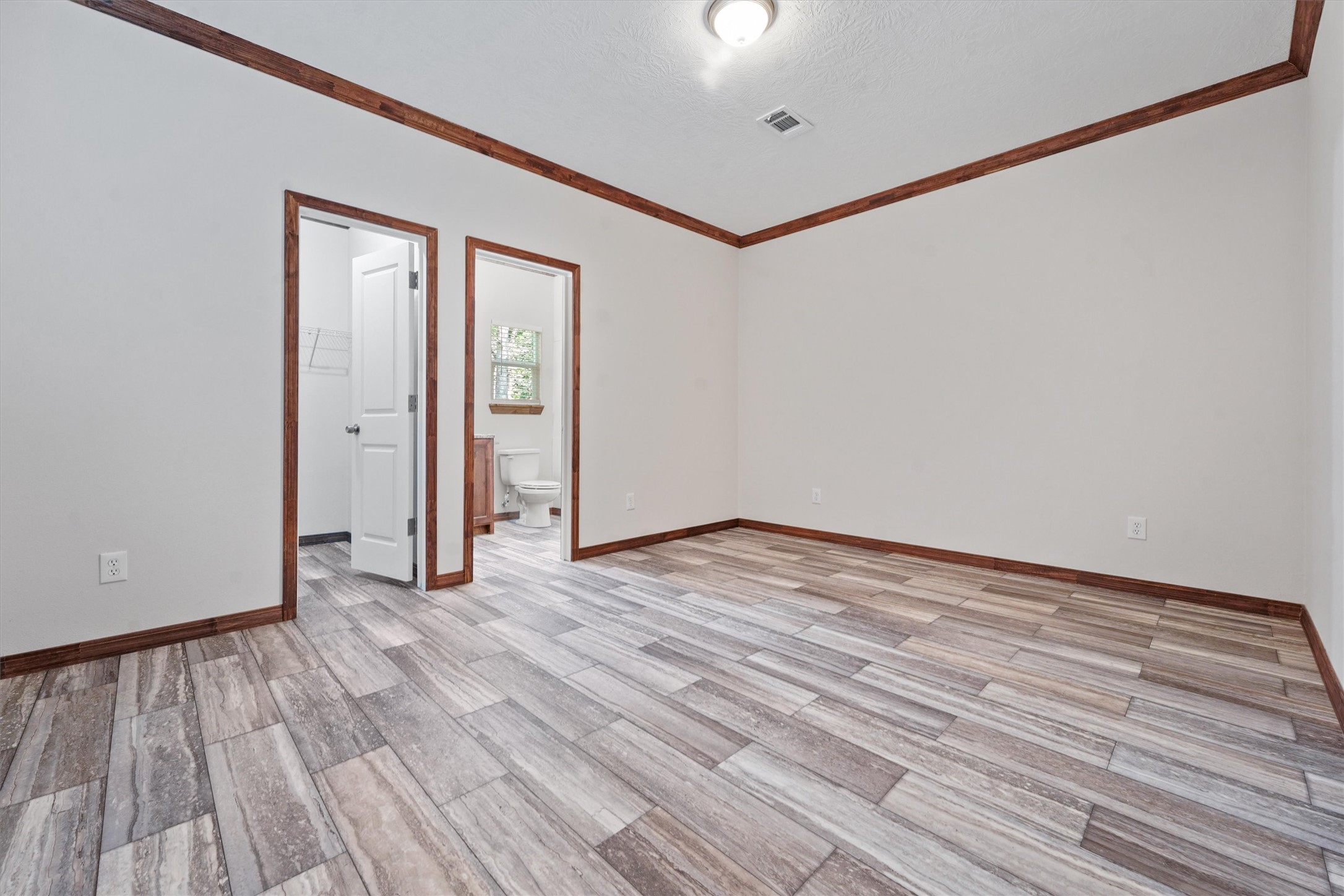 20798 Stevens Street A Property Photo 5