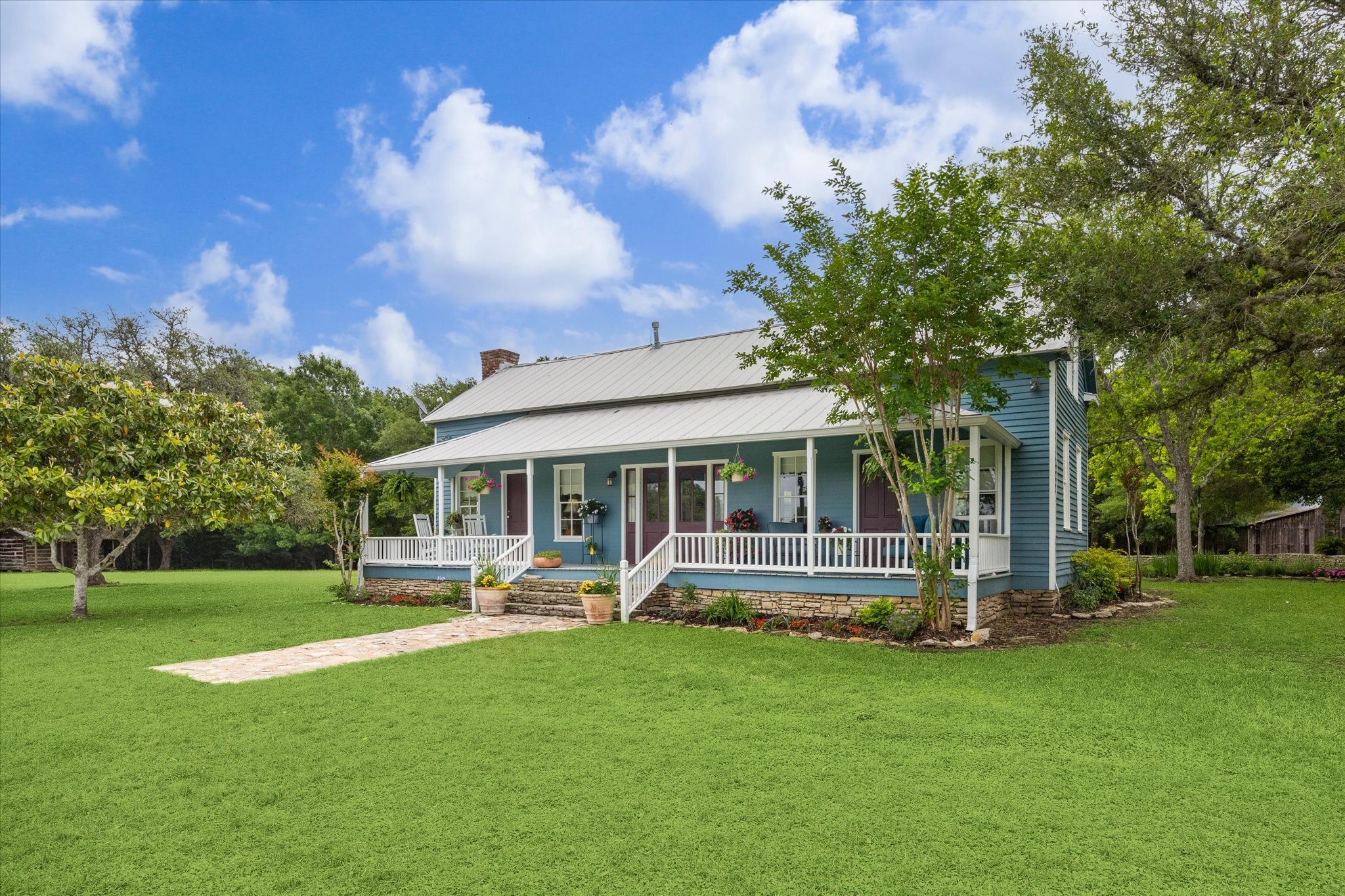 301 Huenefeld Lane