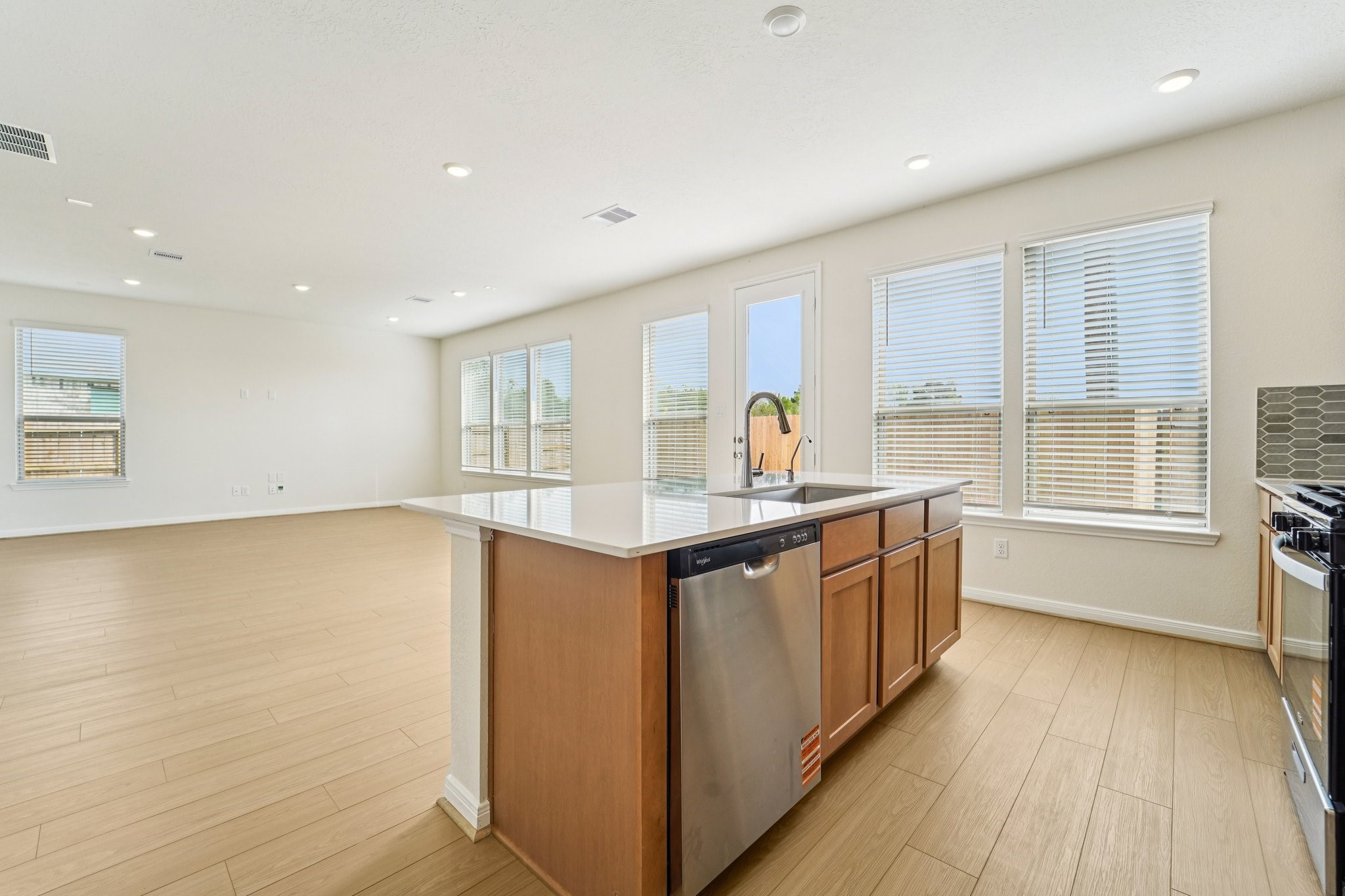 1403 Grand Olympia Drive Property Photo 19