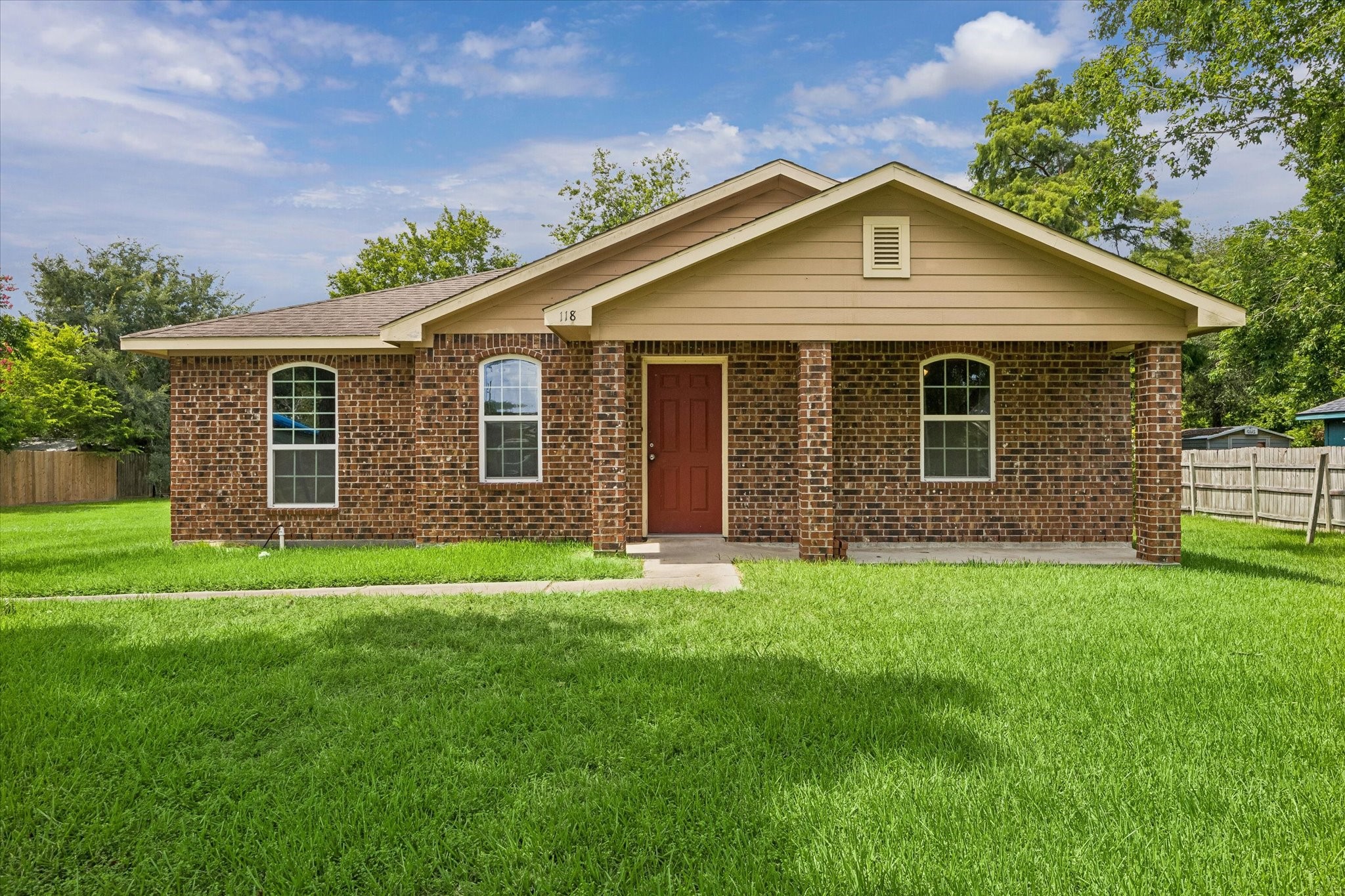 118 Tower Drive Property Photo 1