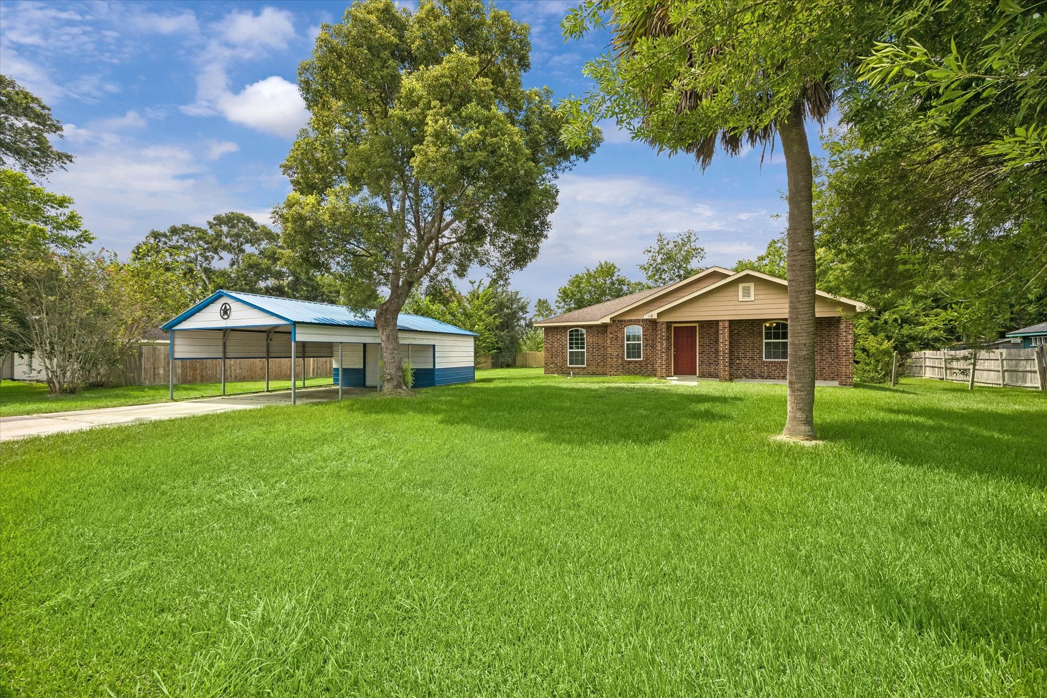 118 Tower Drive Property Photo 2