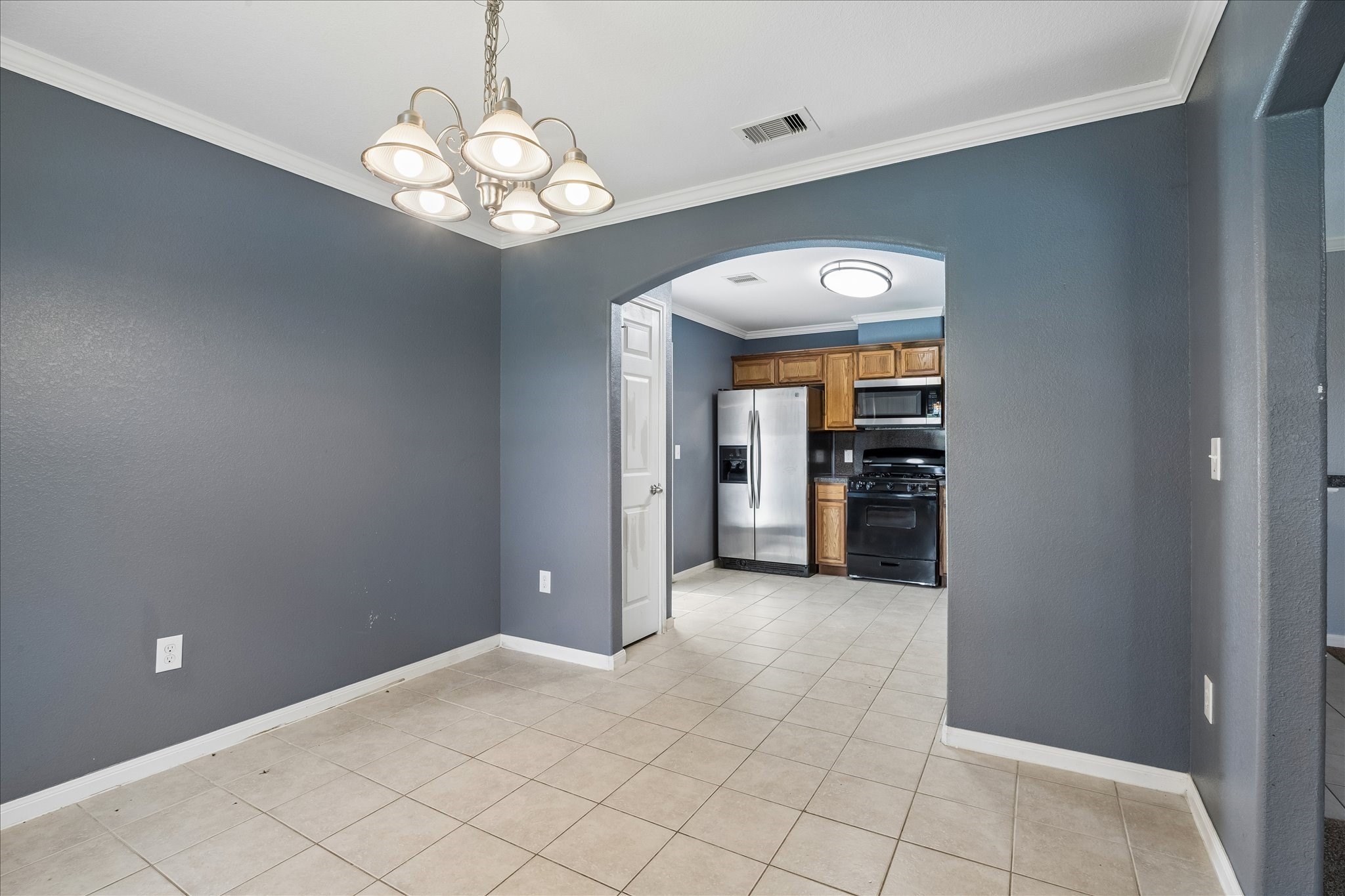 118 Tower Drive Property Photo 4